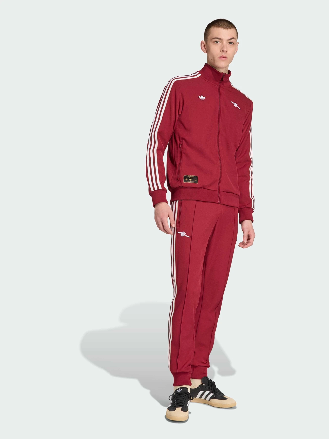 Худи и свитшоты Adidas модель JM9390 Худи и свитшоты Adidas модель JM9390 Фото