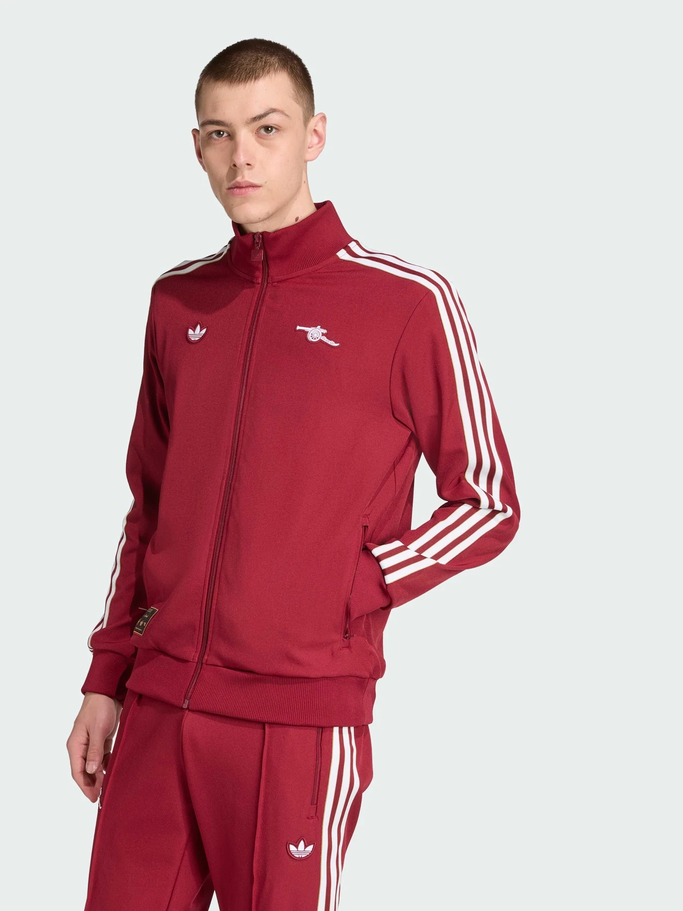 Худи и свитшоты Adidas модель JM9390 Худи и свитшоты Adidas модель JM9390 Фото