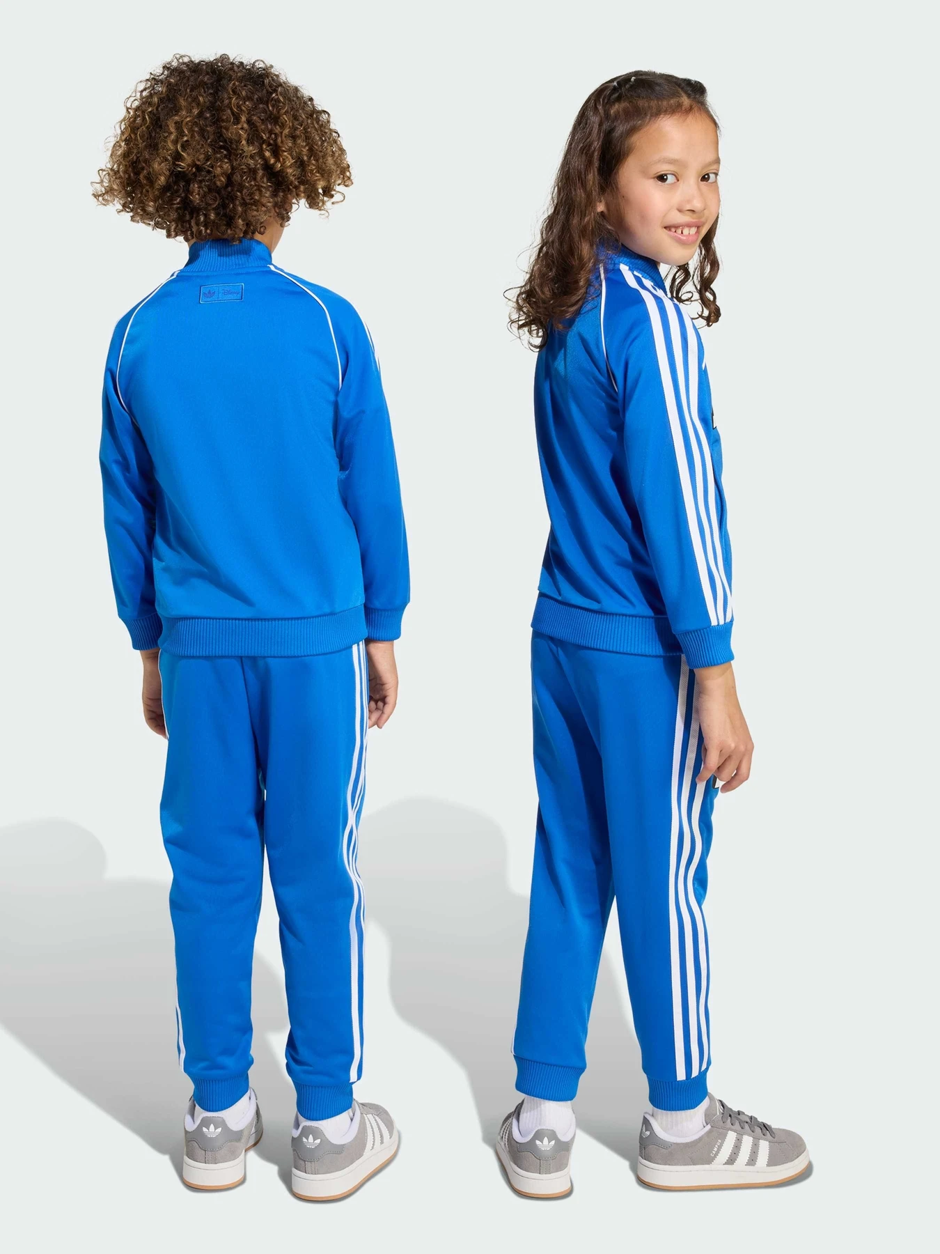 Костюми Adidas Graphics модель JX3022 Костюми Adidas Graphics модель JX3022 Фото