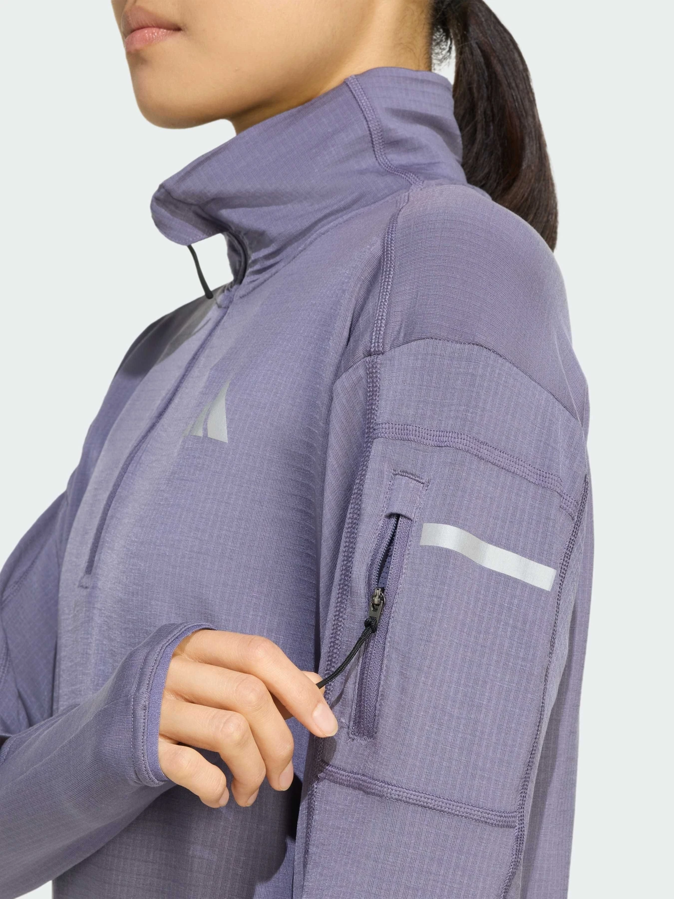 Худі та світшоти Adidas модель JM5727 Худі та світшоти Adidas модель JM5727 Фото