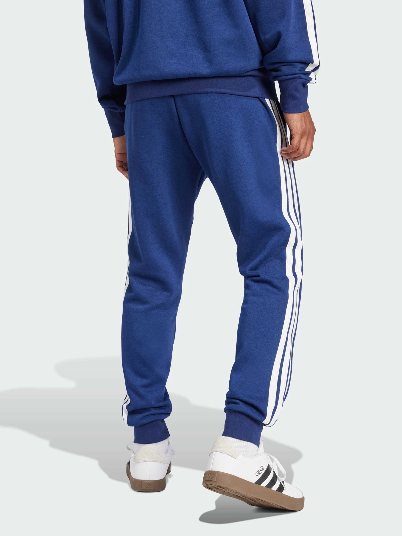 Брюки Adidas 3 Stripes модель JD1859 Брюки Adidas 3 Stripes модель JD1859 Фото