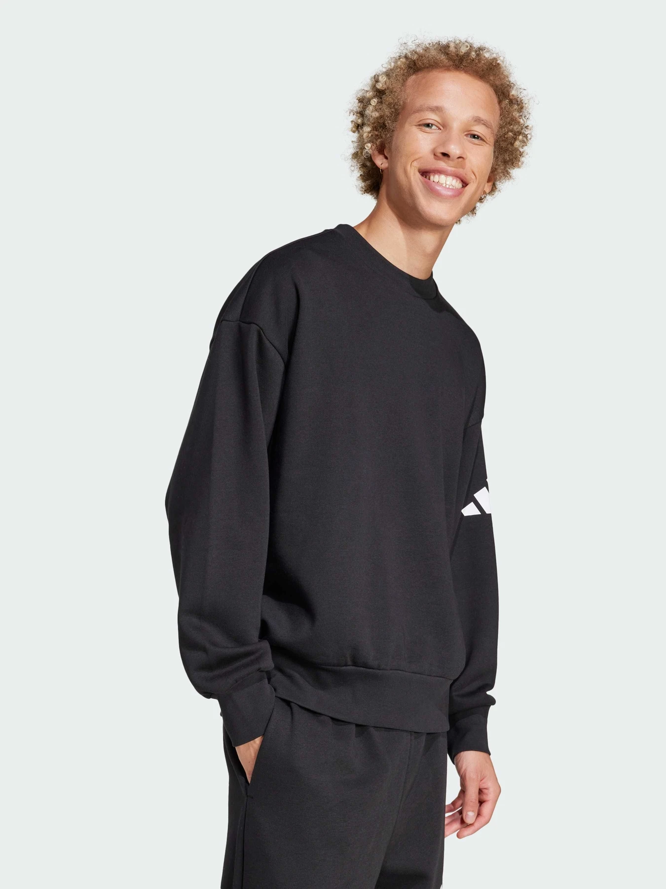 Худи и свитшоты Adidas модель JF3542 Худи и свитшоты Adidas модель JF3542 Фото