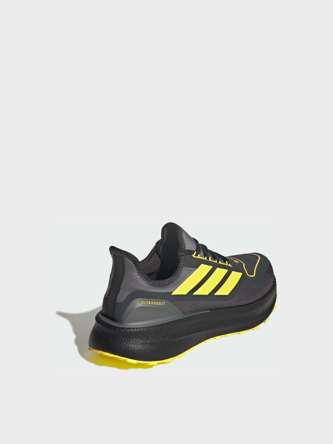 Кроссовки Adidas Ultraboost модель JI3242 Фото