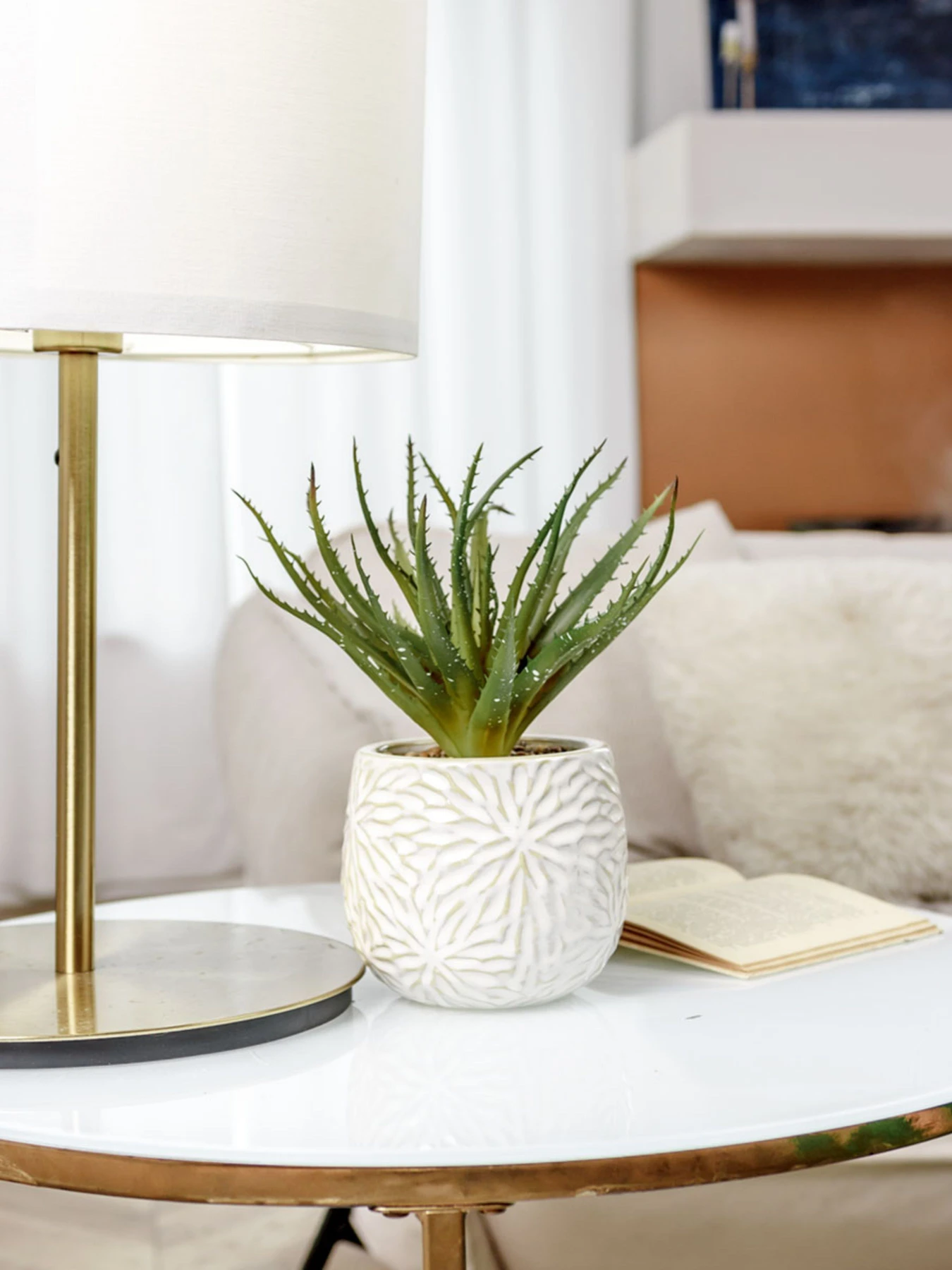 Искусственное растение в горшке MBM HOME модель DH-FLOWERS-13 GREEN/BEIGE Искусственное растение в горшке MBM HOME модель DH-FLOWERS-13 GREEN/BEIGE Фото