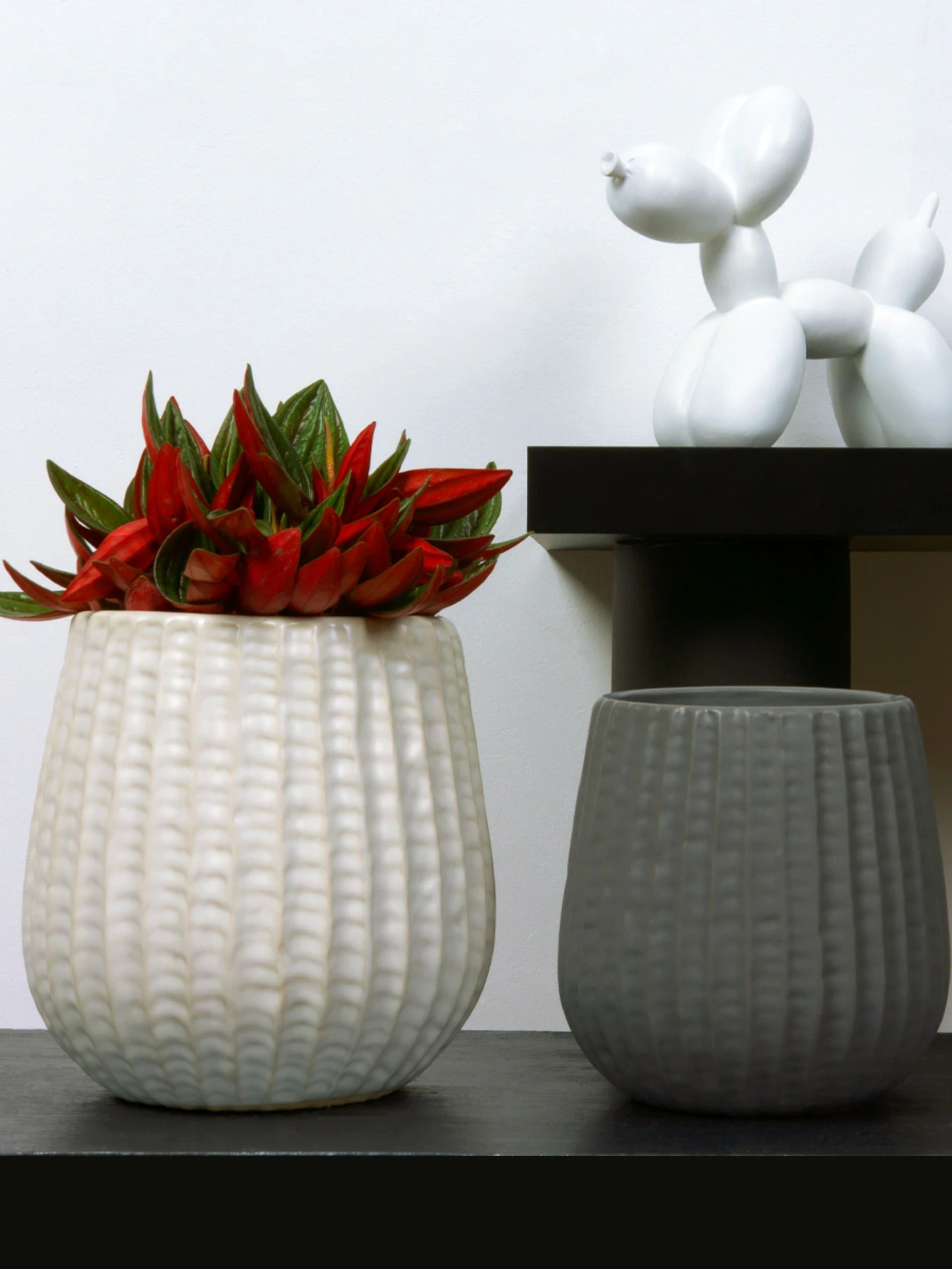 Горшок-кашпо для растений серый MBM HOME модель DH-FLOWERS-25 S GRAY Горшок-кашпо для растений серый MBM HOME модель DH-FLOWERS-25 S GRAY Фото