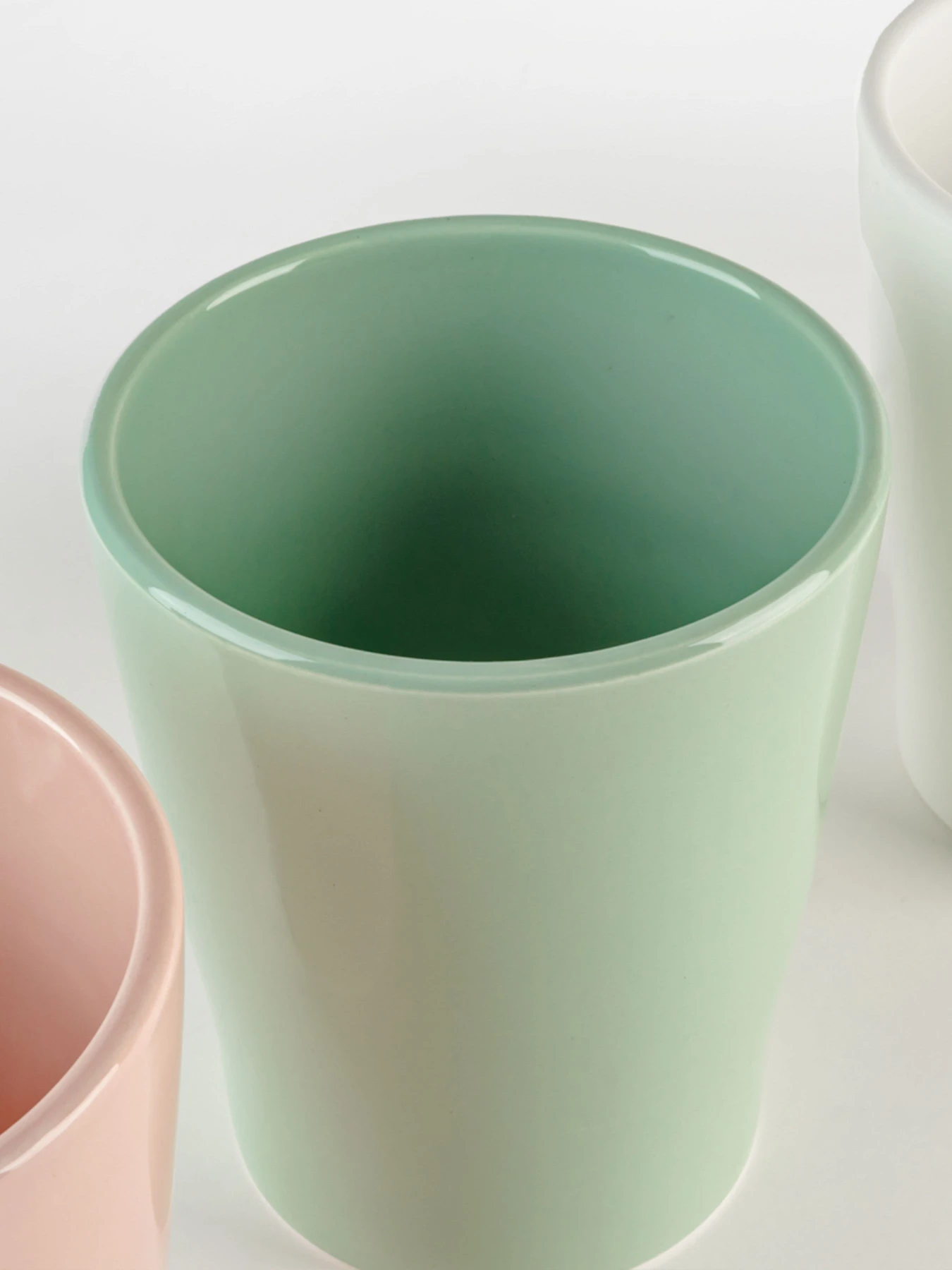 Горшок-кашпо для растений зеленый MBM HOME модель DH-FLOWERS-29 GREEN Горшок-кашпо для растений зеленый MBM HOME модель DH-FLOWERS-29 GREEN Фото