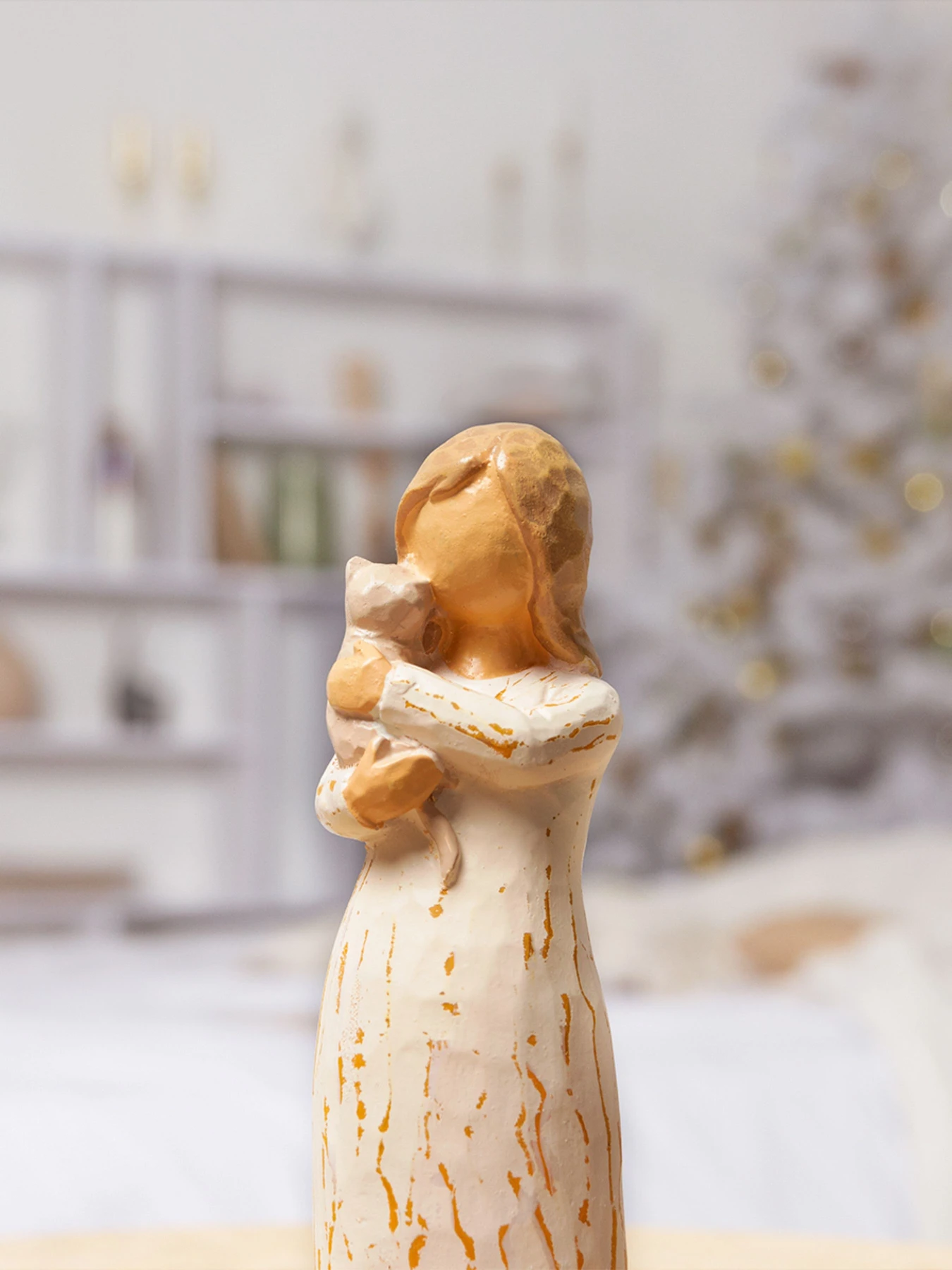 Статуэтка "Девушка с котенком" MBM HOME модель DH-ST-09 COLOR Статуэтка "Девушка с котенком" MBM HOME модель DH-ST-09 COLOR Фото