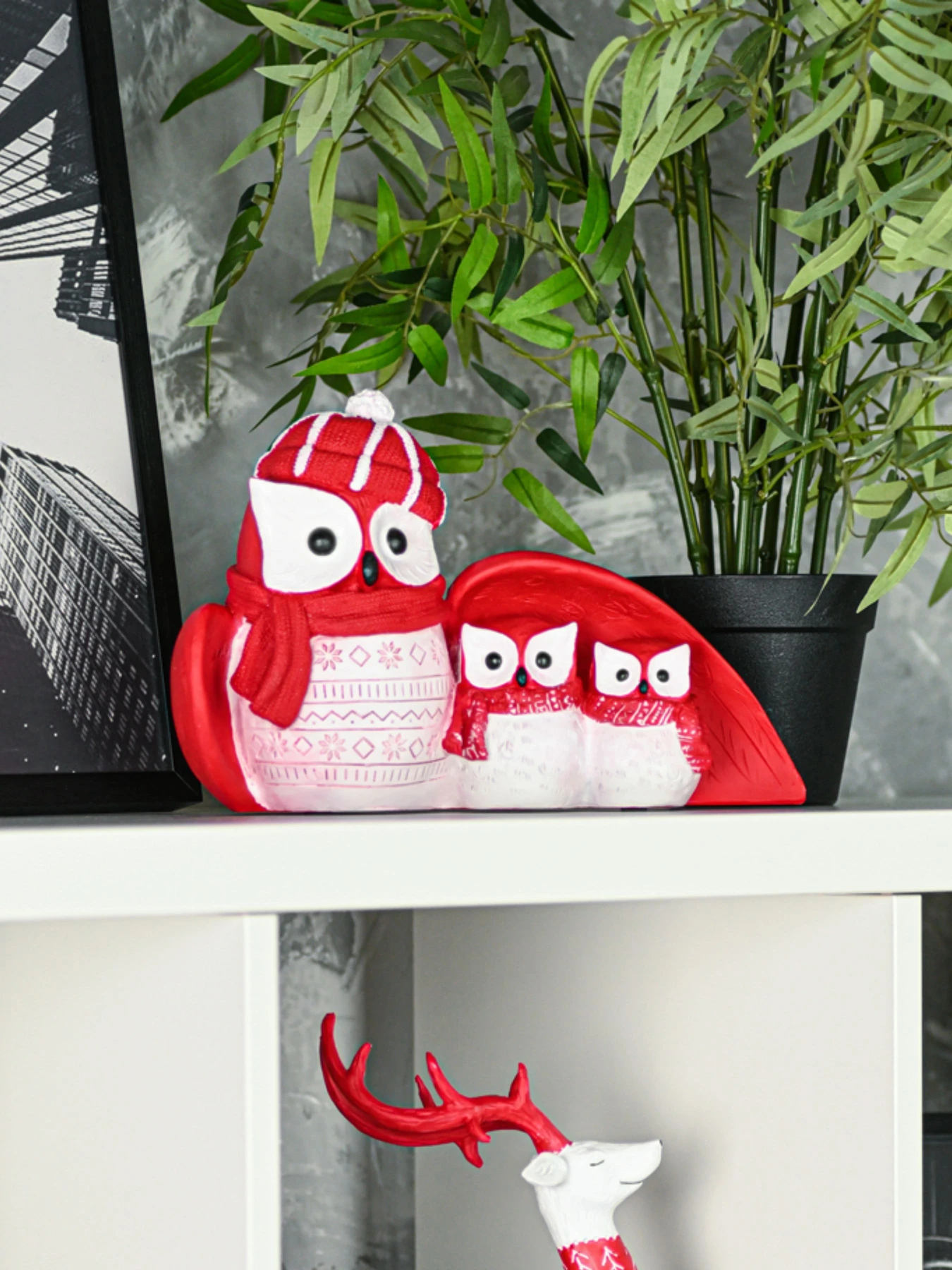 Статуэтка новогодняя "Три совы" MBM HOME модель DH-ST-13 RED Статуэтка новогодняя "Три совы" MBM HOME модель DH-ST-13 RED Фото