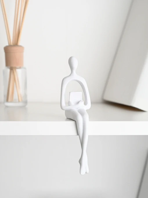 Статуетка "Людина з книгою" біла MBM HOME модель DH-ST-26 WHITE Фото