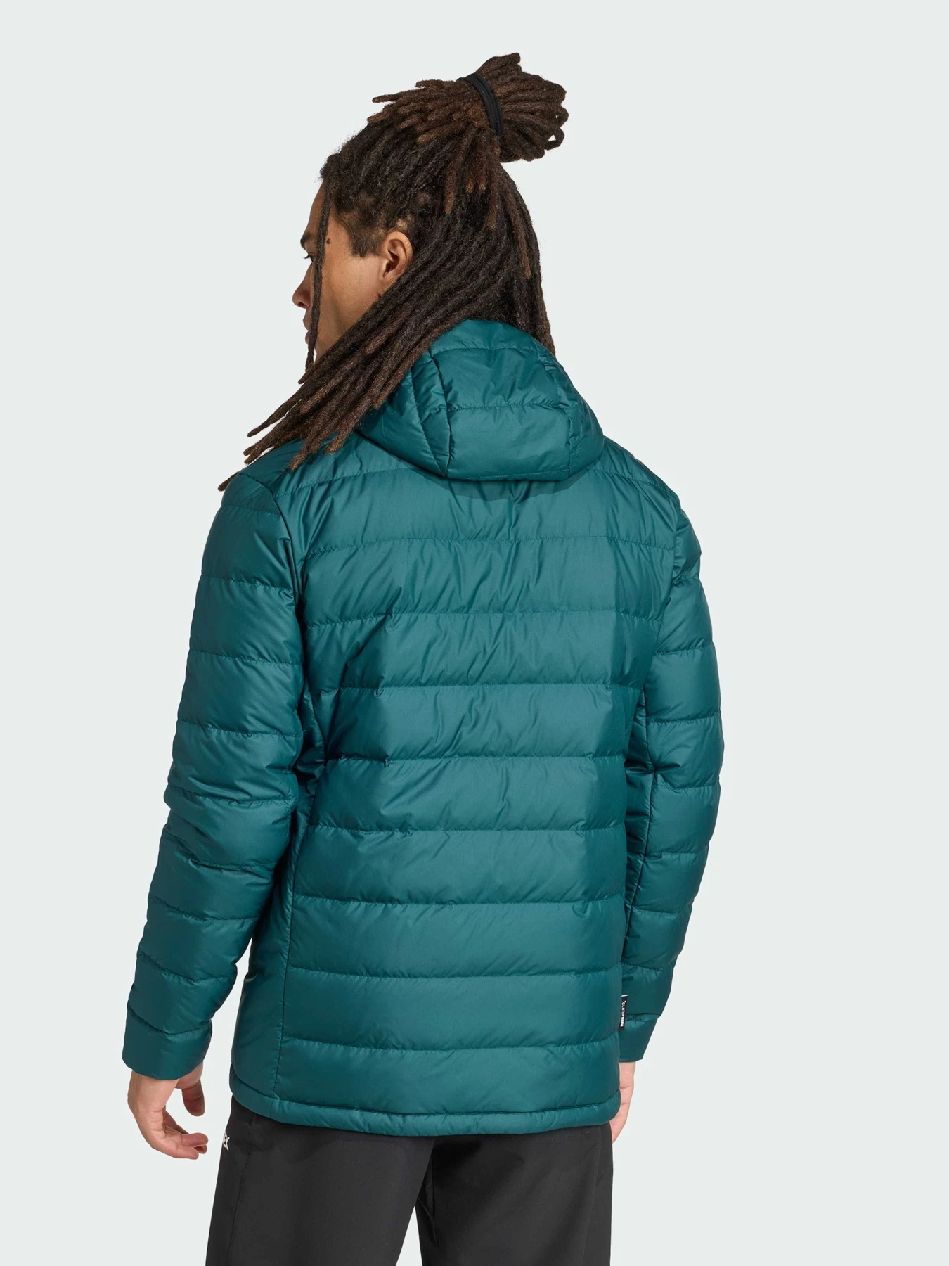 Куртки и дубленки Adidas модель JZ9970 Куртки и дубленки Adidas модель JZ9970 Фото