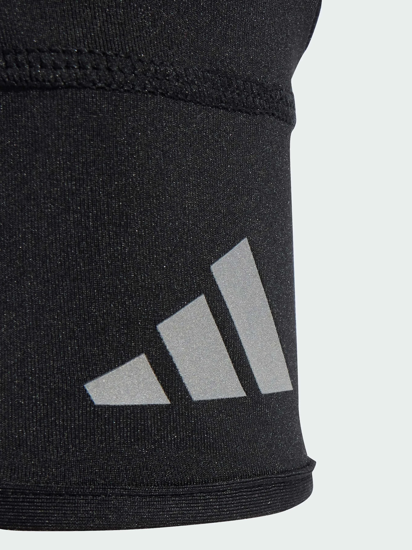 Перчатки для спорта Adidas модель JV5740 Перчатки для спорта Adidas модель JV5740 Фото