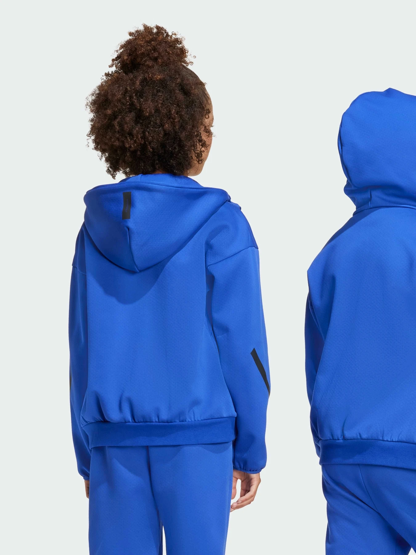 Худі та світшоти Adidas ZNE модель KA0668 Худі та світшоти Adidas ZNE модель KA0668 Фото