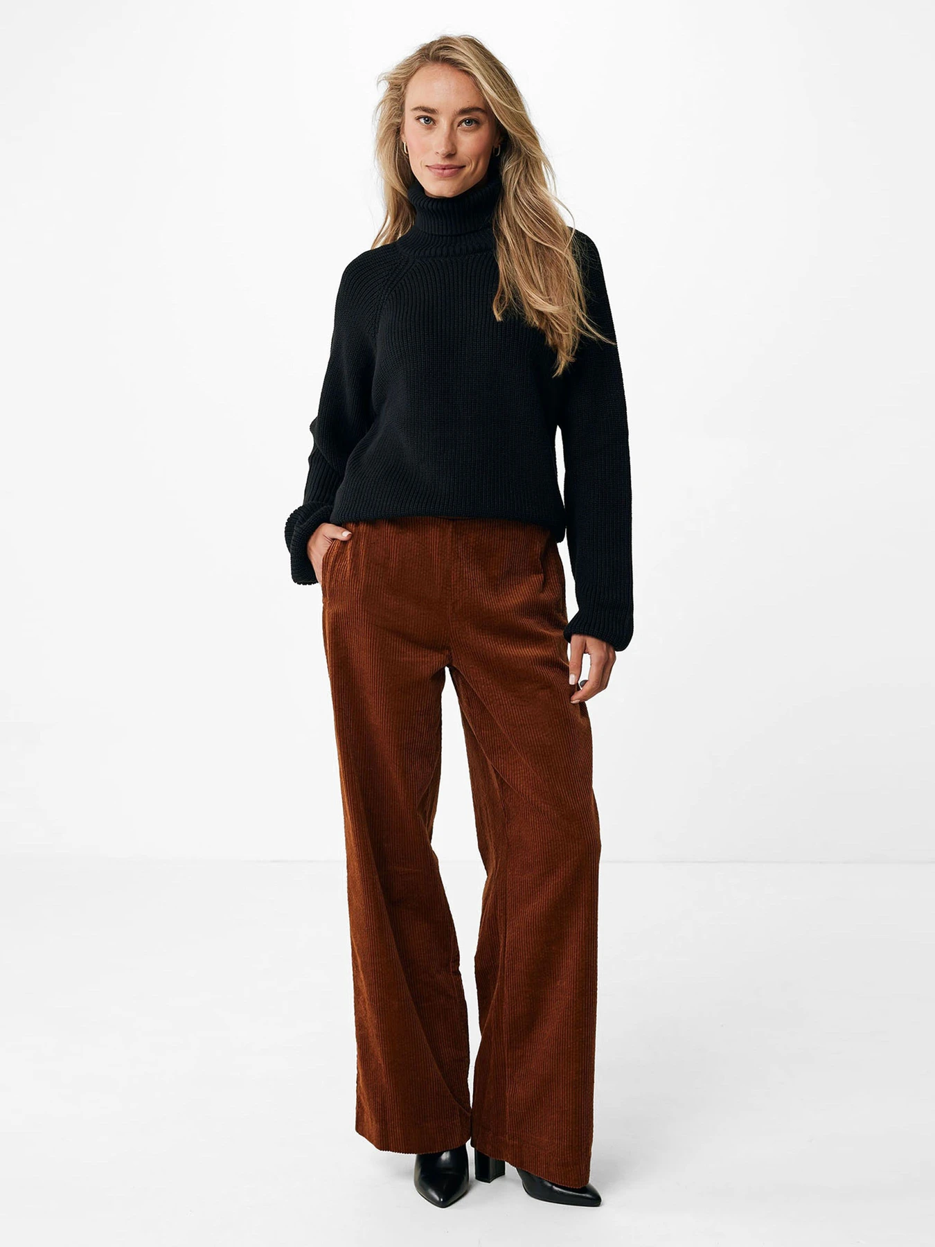 Брюки MEXX модель MF007004143W Фото
