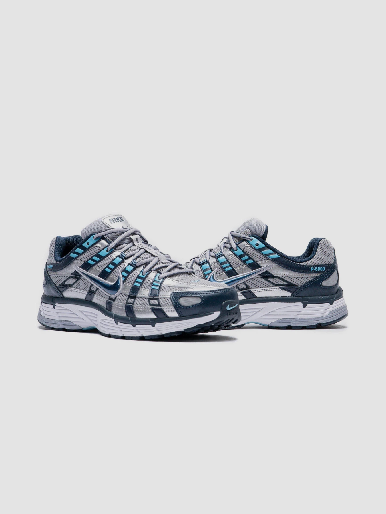Кроссовки NIKE P-6000 модель CD6404-402 Фото