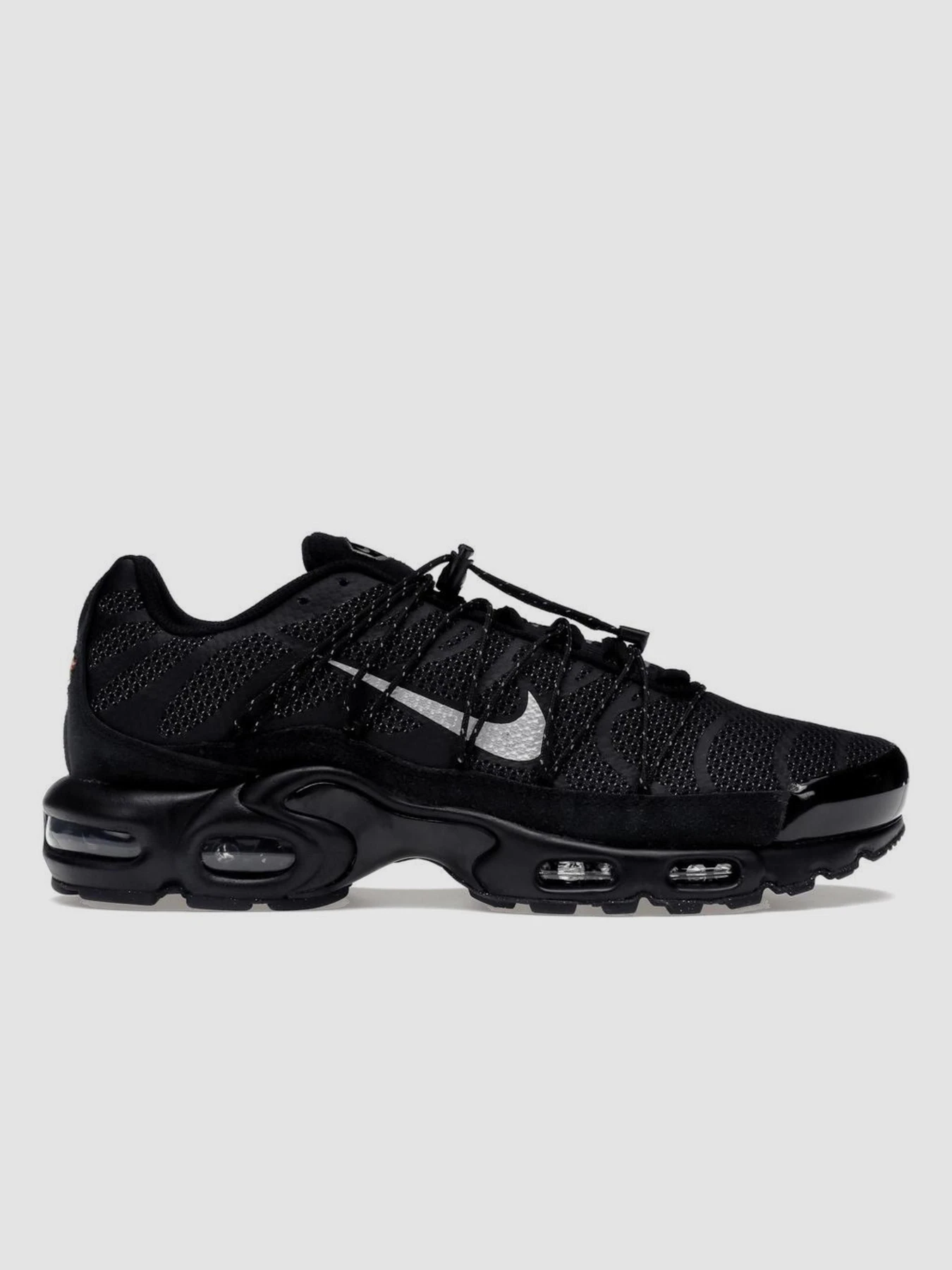 Кросівки NIKE Air Max Plus Utility модель FD0670-001 Кросівки NIKE Air Max Plus Utility модель FD0670-001 Фото
