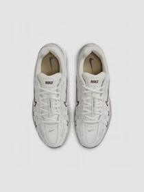 Кроссовки NIKE P-6000 модель HF0728-201 Фото