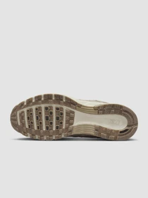 Кроссовки NIKE P-6000 модель HV2528-100 Фото
