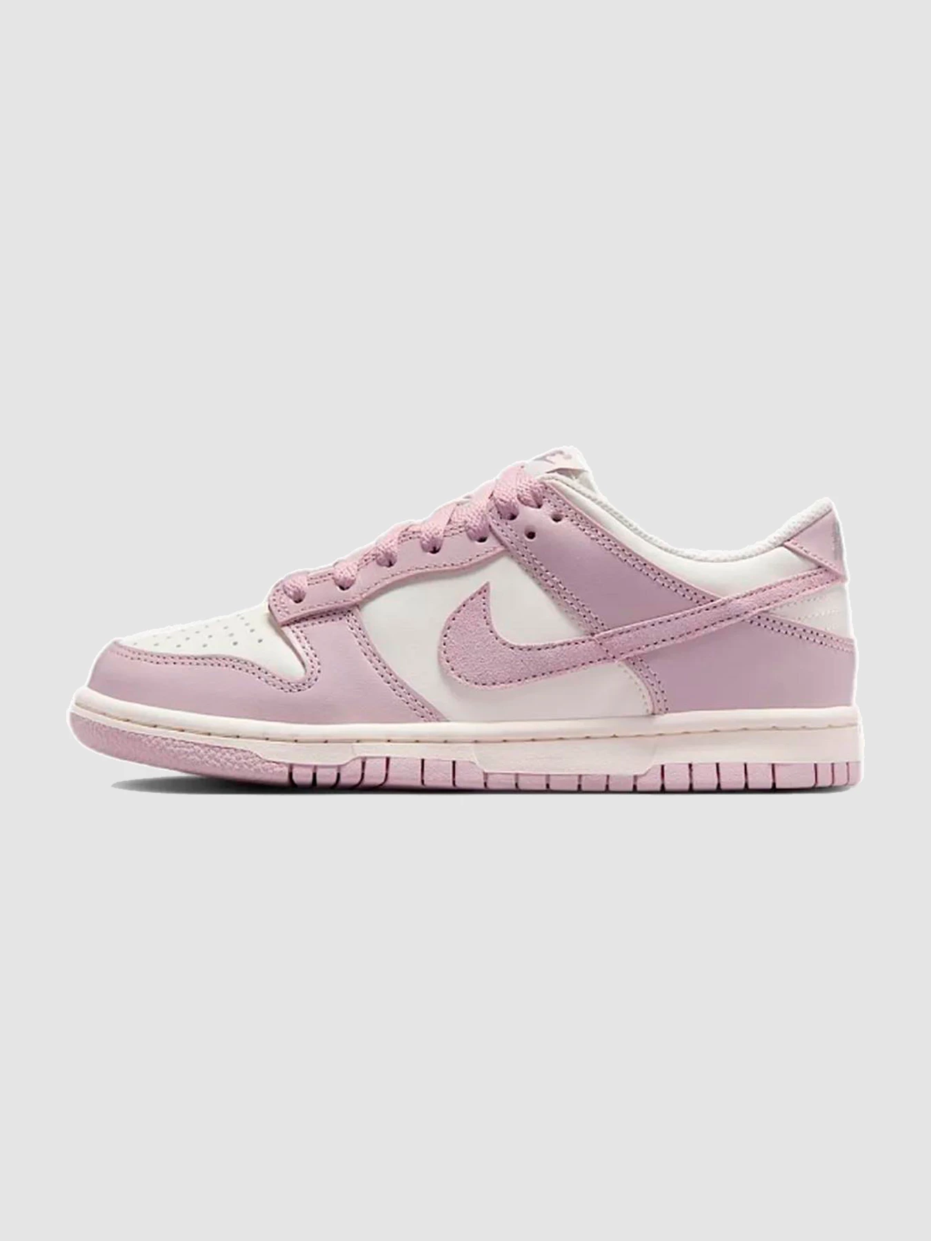 Кросівки NIKE Dunk Low Gs модель FB9109-122 Кросівки NIKE Dunk Low Gs модель FB9109-122 Фото
