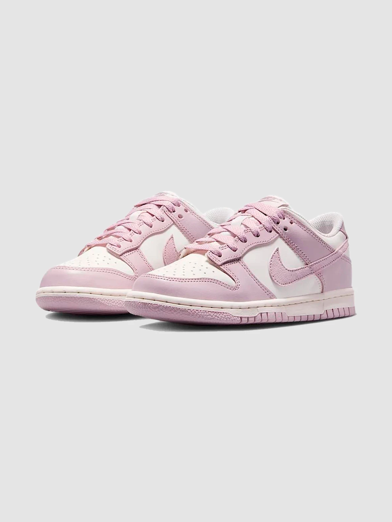 Кросівки NIKE Dunk Low Gs модель FB9109-122 Кросівки NIKE Dunk Low Gs модель FB9109-122 Фото