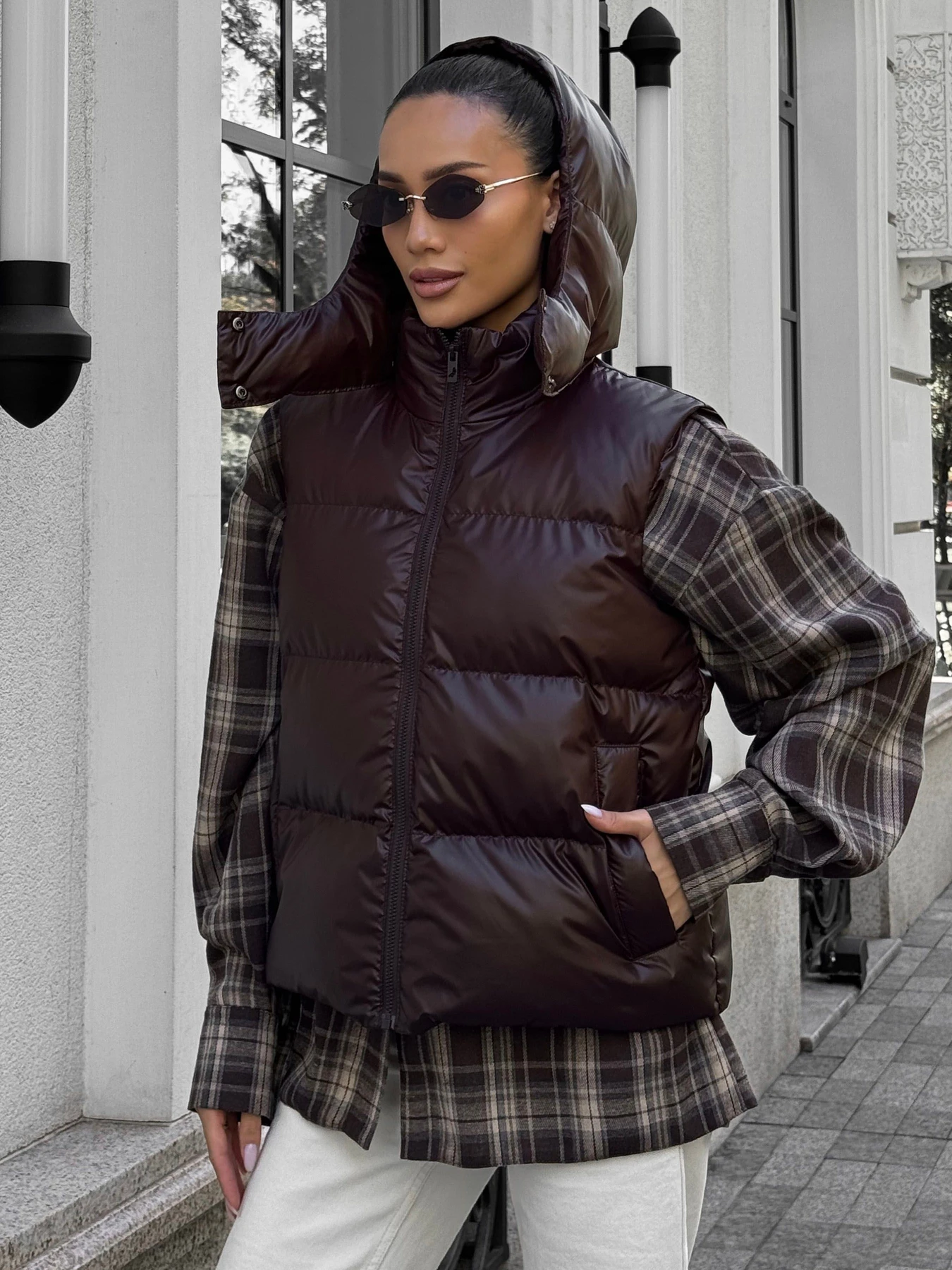 Куртки та дублянки Jadone Fashion модель Zhylet_Kul_shokol Фото