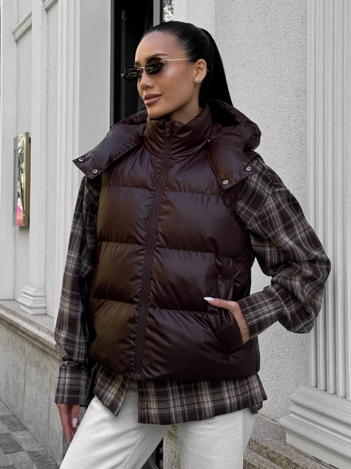 Куртки та дублянки Jadone Fashion модель Zhylet_Kul_shokol Фото