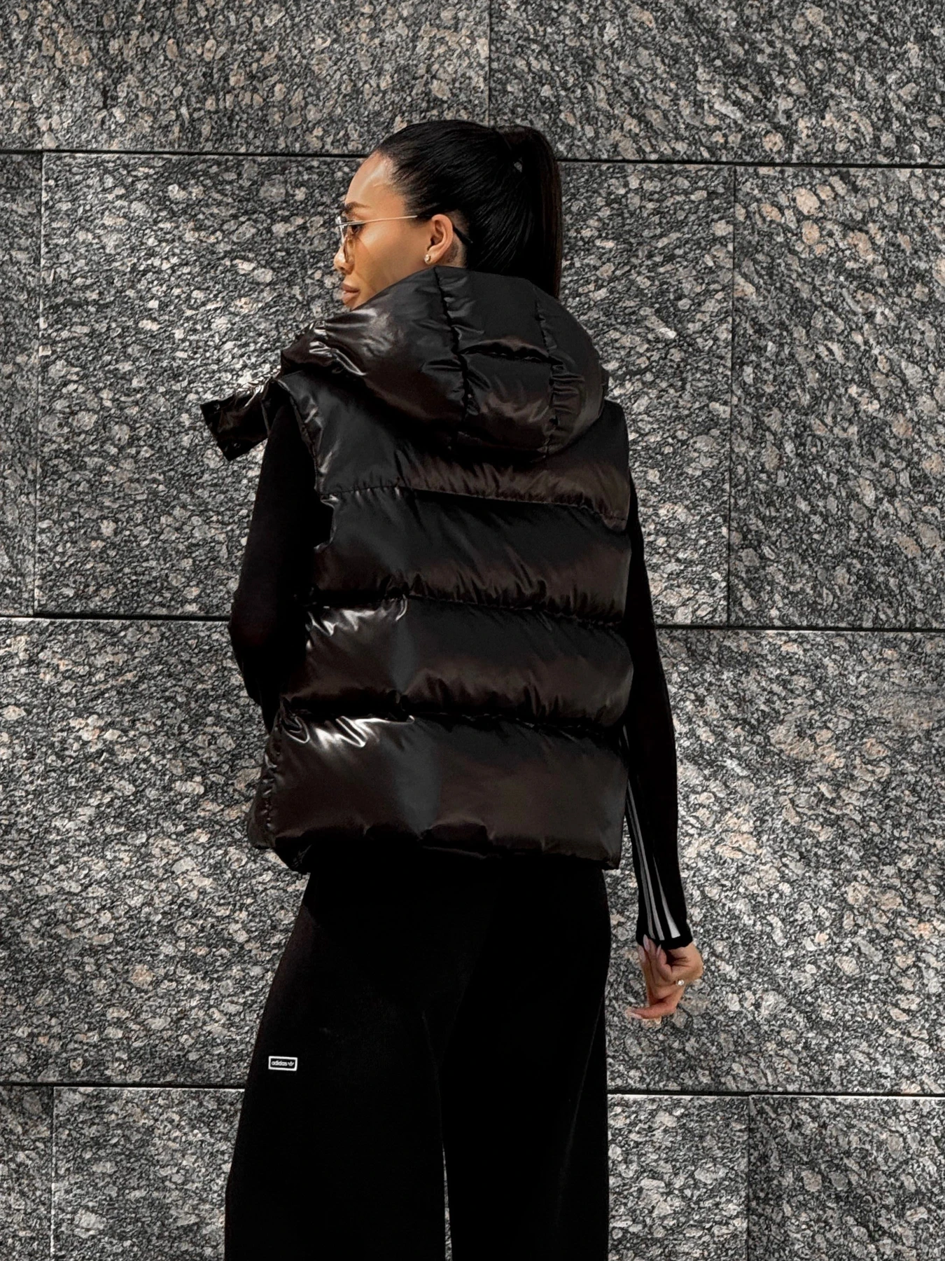Куртки та дублянки Jadone Fashion модель Zhylet_Kul_chorne Фото