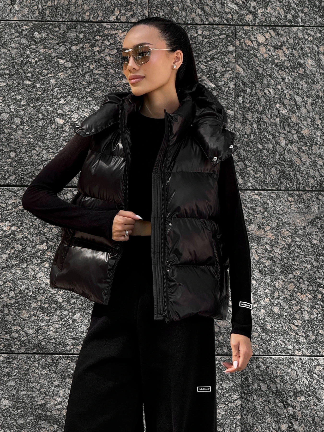 Куртки та дублянки Jadone Fashion модель Zhylet_Kul_chorne Фото