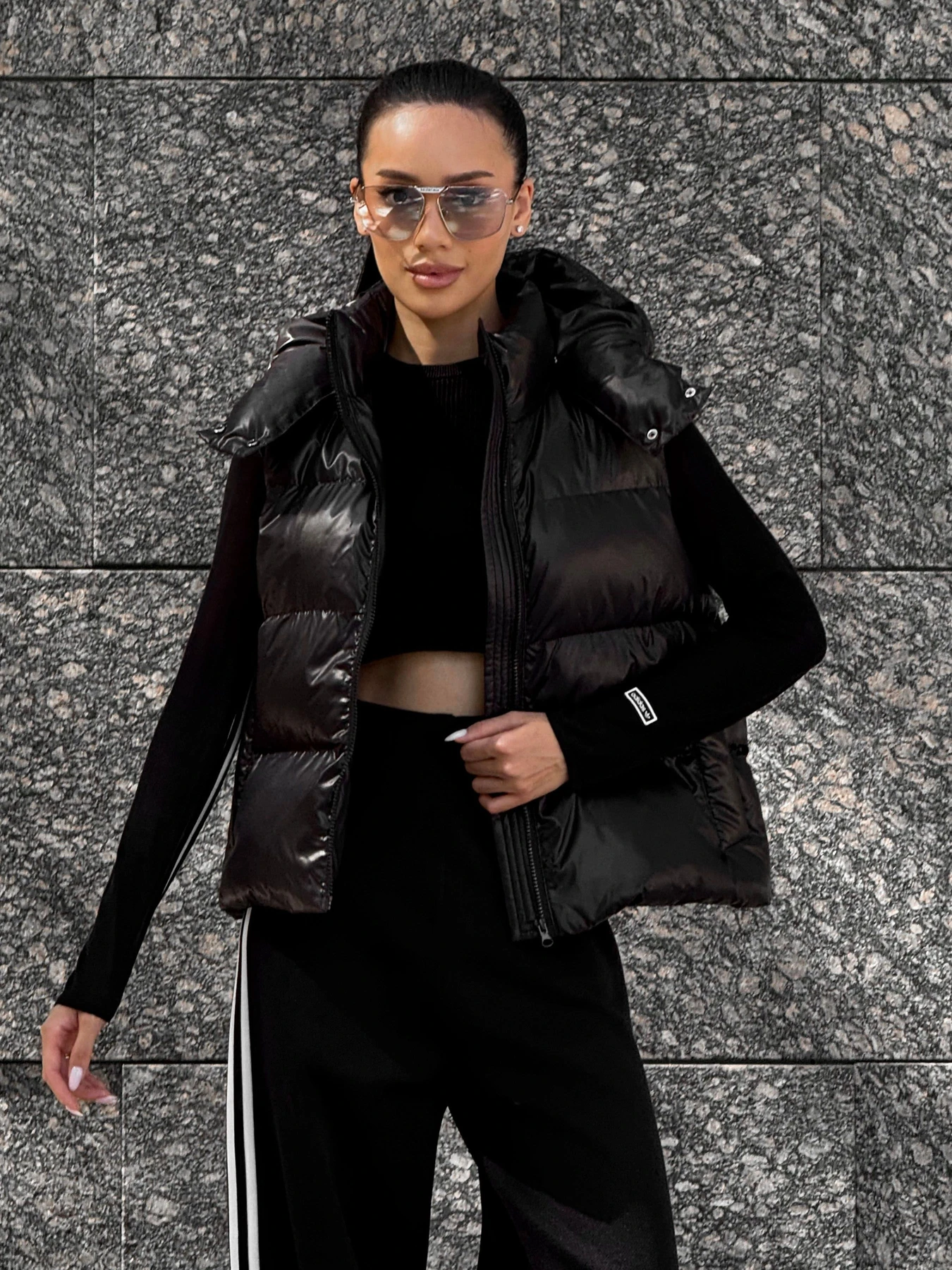 Куртки та дублянки Jadone Fashion модель Zhylet_Kul_chorne Фото