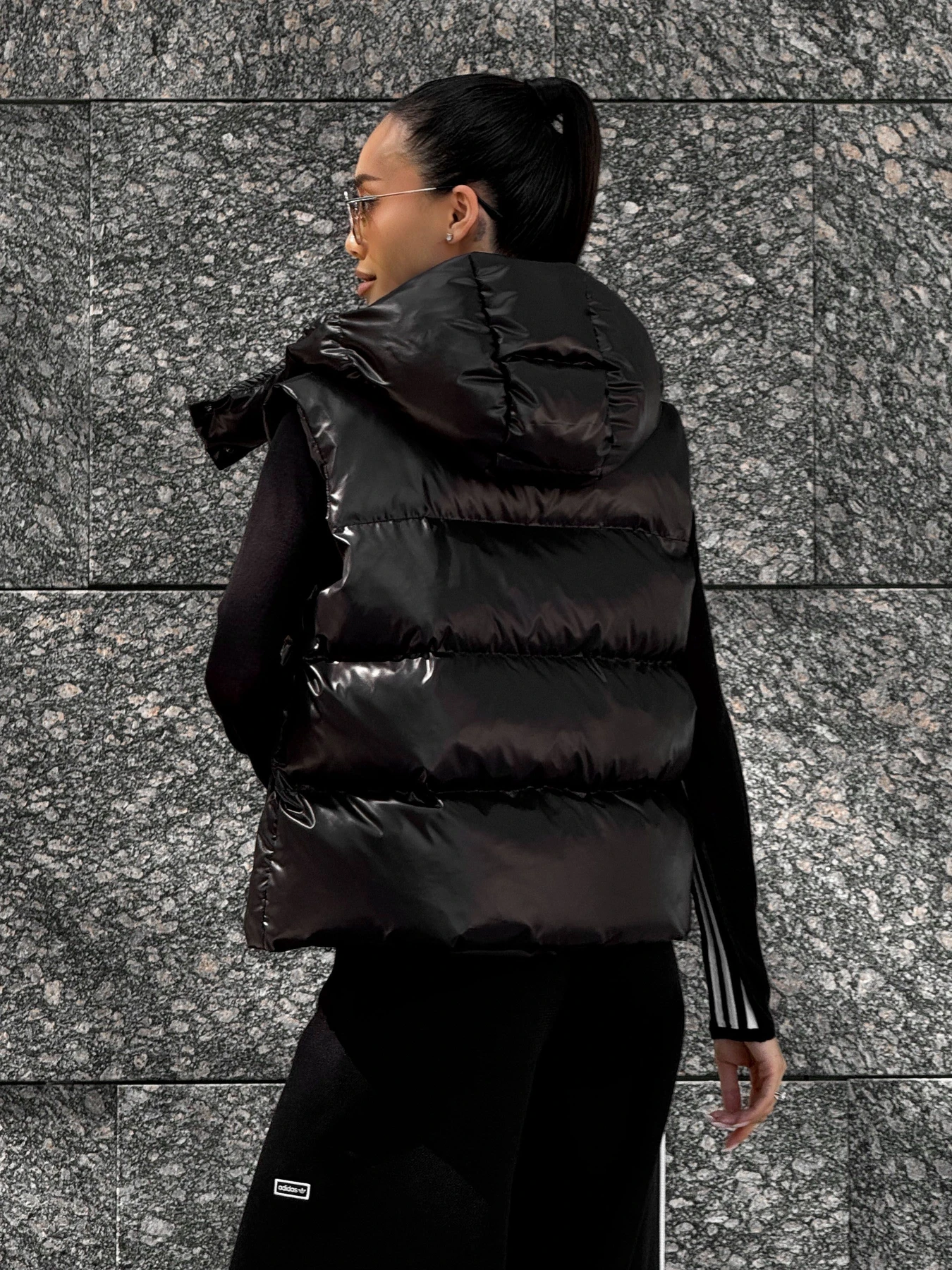 Куртки та дублянки Jadone Fashion модель Zhylet_Kul_chorne Фото