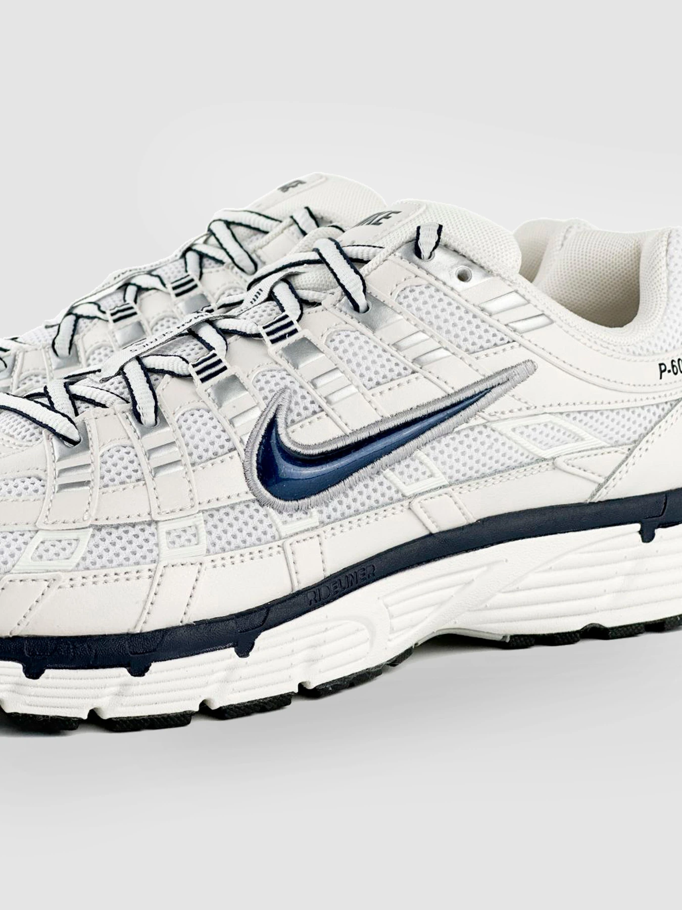 Кроссовки NIKE P-6000 модель CD6404-018 Кроссовки NIKE P-6000 модель CD6404-018 Фото