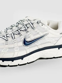 Кроссовки NIKE P-6000 модель CD6404-018 Фото