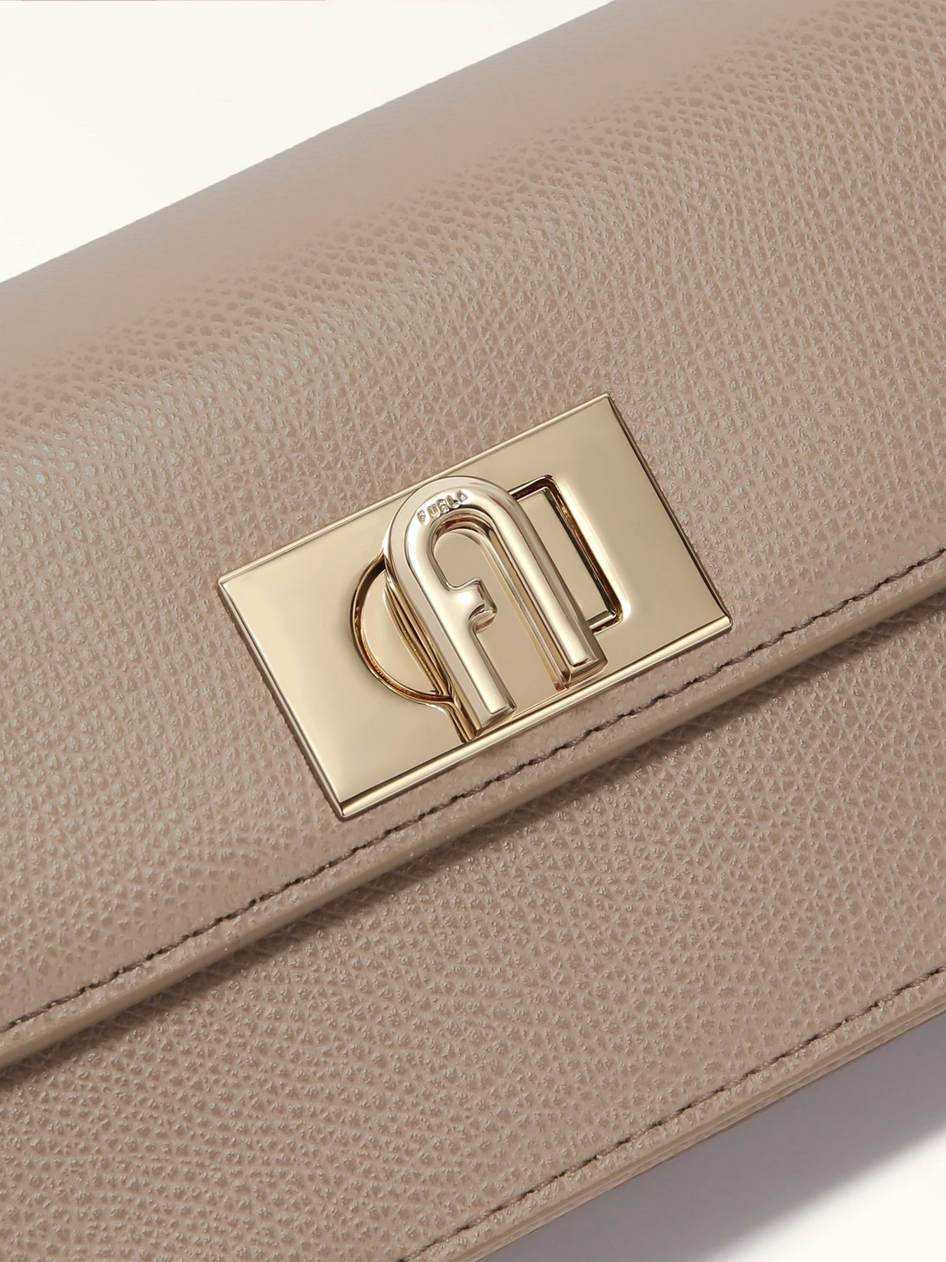 Сумки Furla модель WE00265ARE0002572S1007 Сумки Furla модель WE00265ARE0002572S1007 Фото