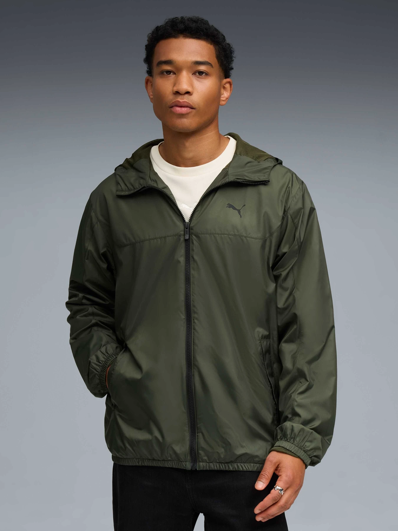 Куртки и дубленки PUMA Ess Regular Windbreaker модель 684625 Куртки и дубленки PUMA Ess Regular Windbreaker модель 684625 Фото