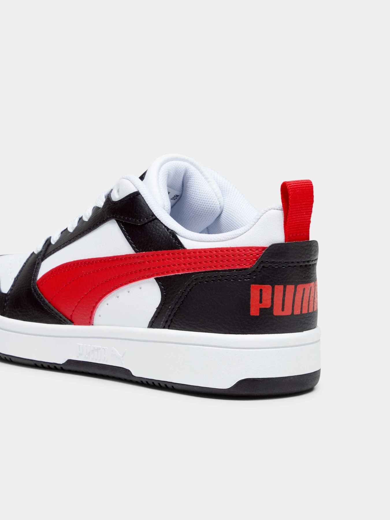 Кеды PUMA Rebound V6 Lo Jr модель 393833 Кеды PUMA Rebound V6 Lo Jr модель 393833 Фото