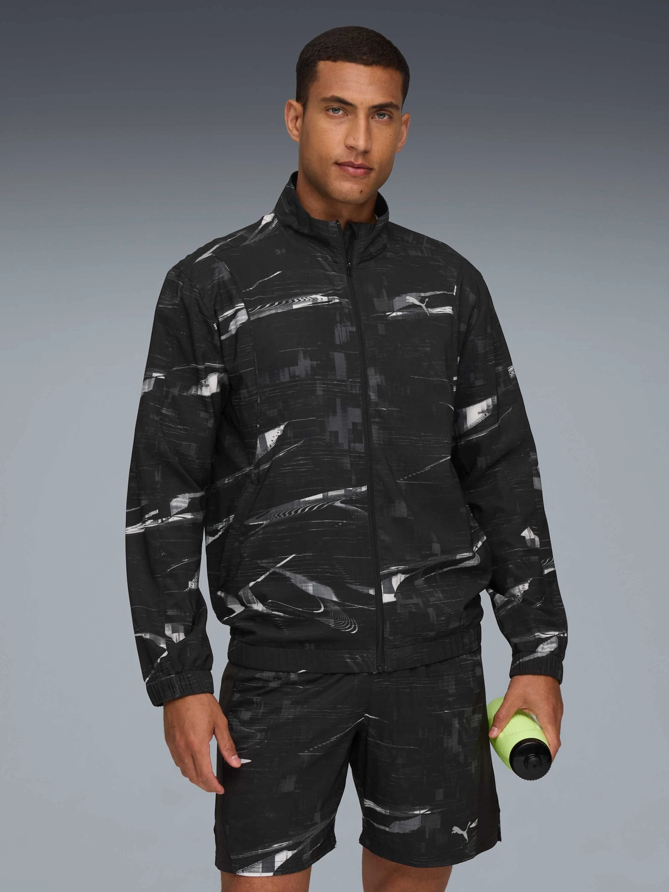 Худі та світшоти PUMA M Run Velocity Aop Jacket модель 527850 Худі та світшоти PUMA M Run Velocity Aop Jacket модель 527850 Фото