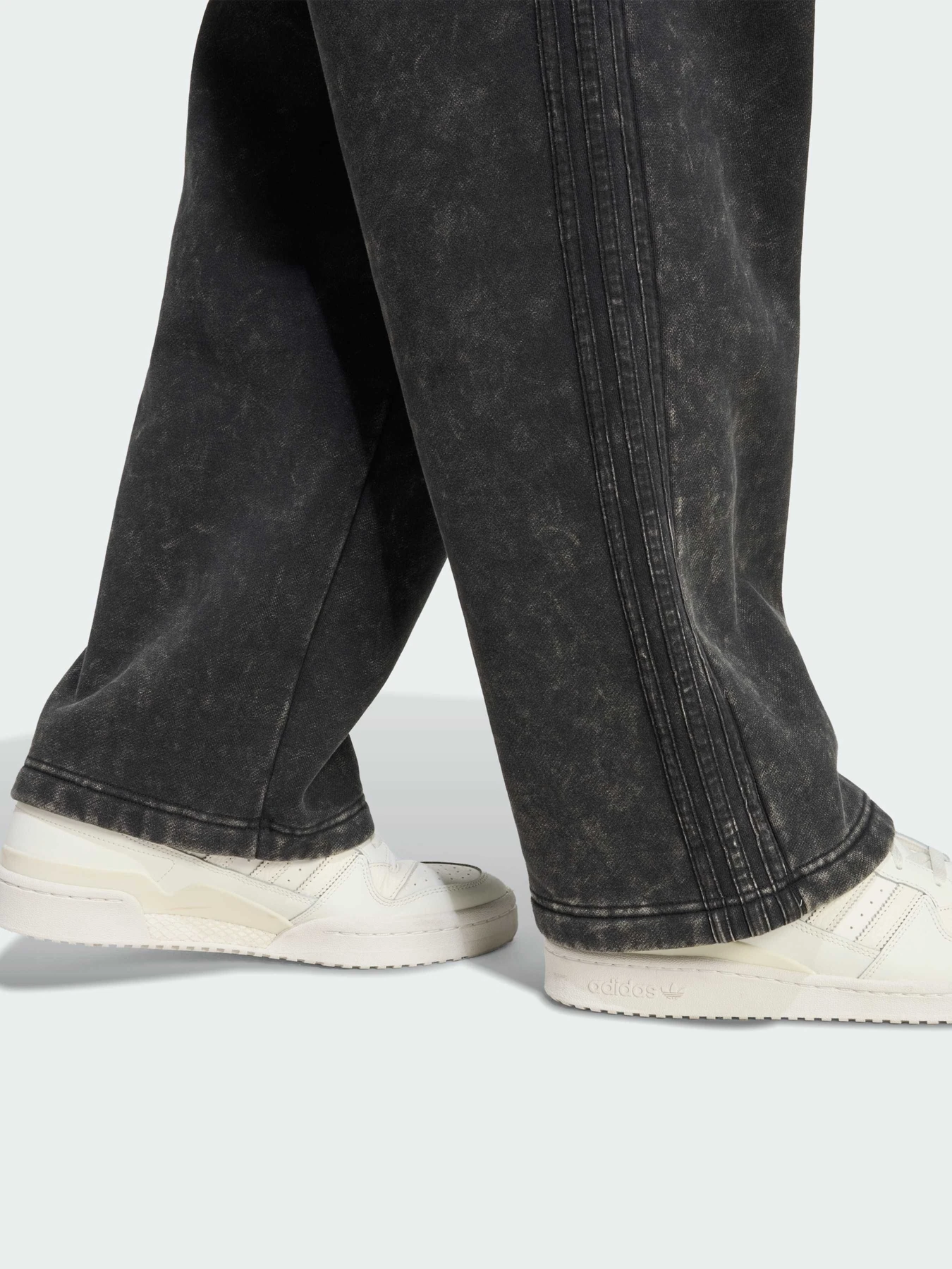 Брюки Adidas Superstar модель JV8468 Фото