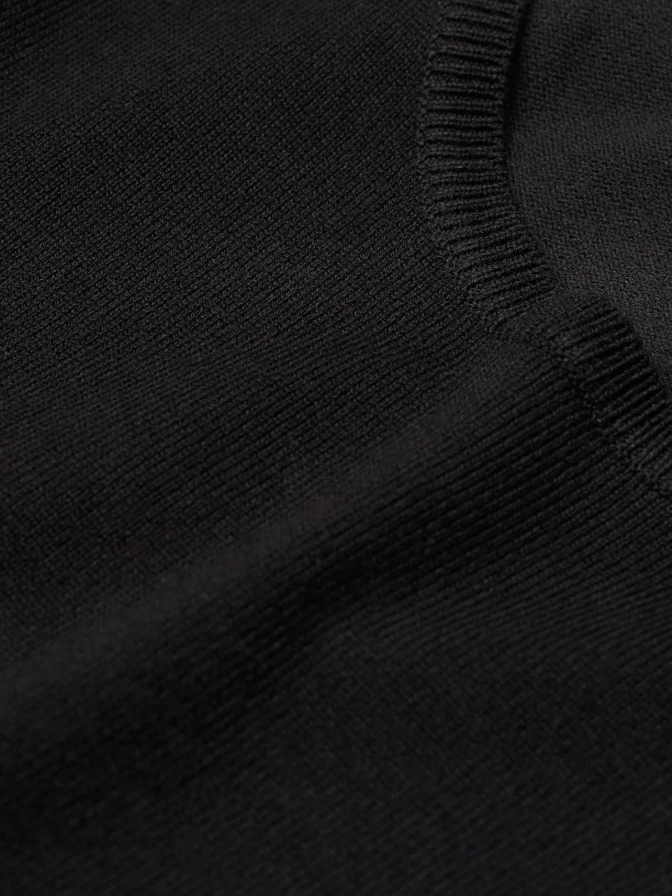 Футболки и поло H&M модель 1130010wer_Черный Фото