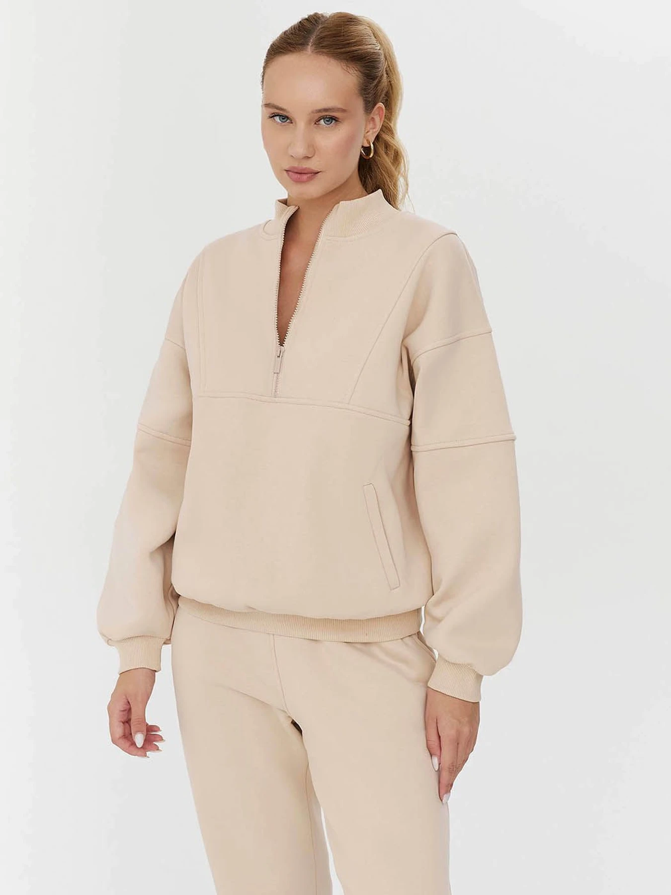 Худи и свитшоты FASHIONISTA модель 7054 Худи и свитшоты FASHIONISTA модель 7054 Фото