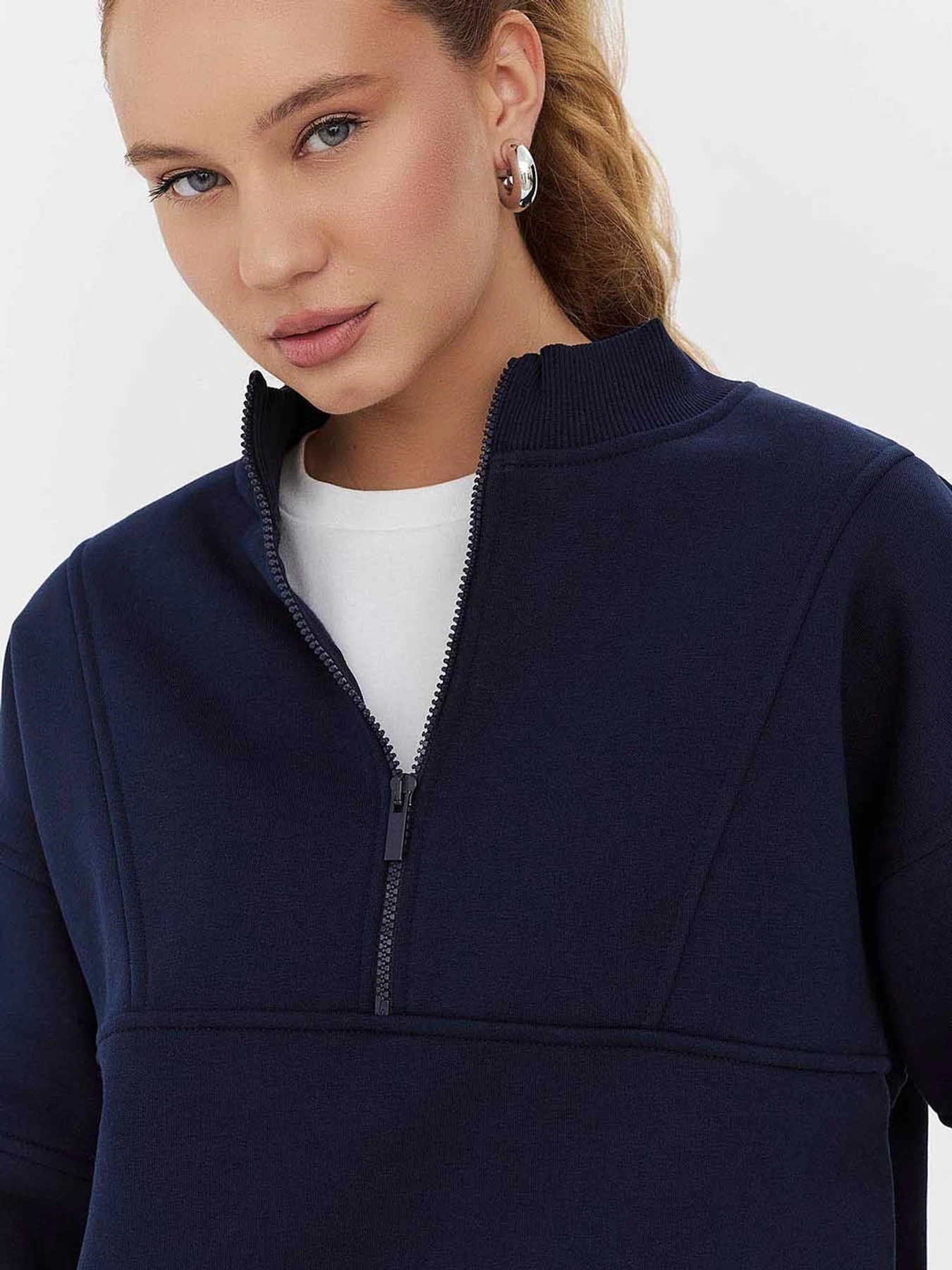 Худи и свитшоты FASHIONISTA модель 7054 Худи и свитшоты FASHIONISTA модель 7054 Фото