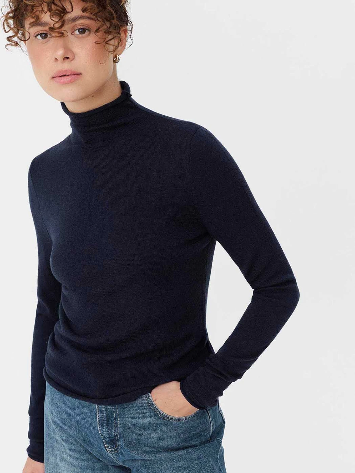 Свитры и кардиганы FASHIONISTA модель 8995 Свитры и кардиганы FASHIONISTA модель 8995 Фото