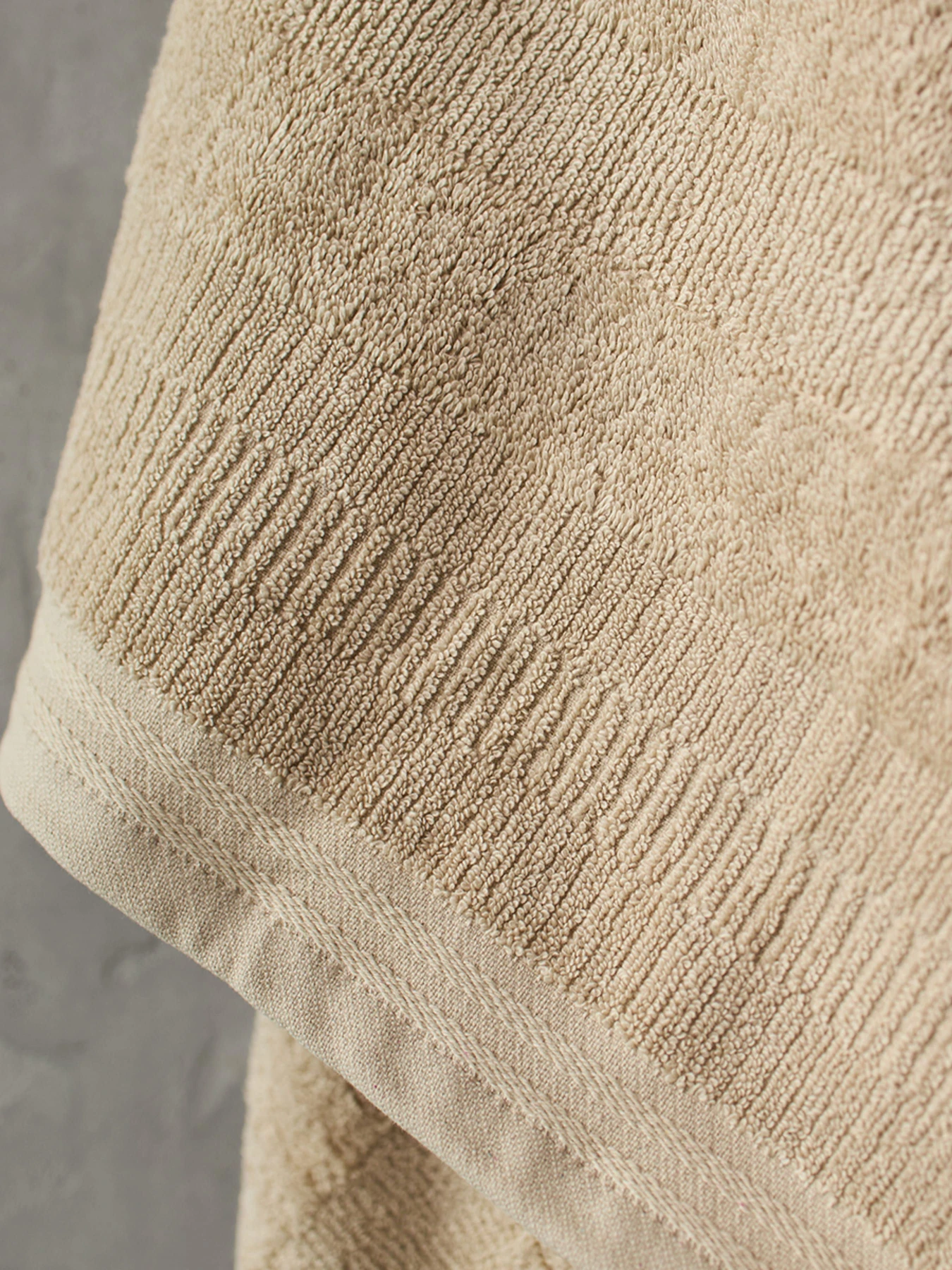 Полотенце из натурального хлопка "Вдохновение" бежевое MBM HOME модель BT-12 BEIGE Полотенце из натурального хлопка "Вдохновение" бежевое MBM HOME модель BT-12 BEIGE Фото