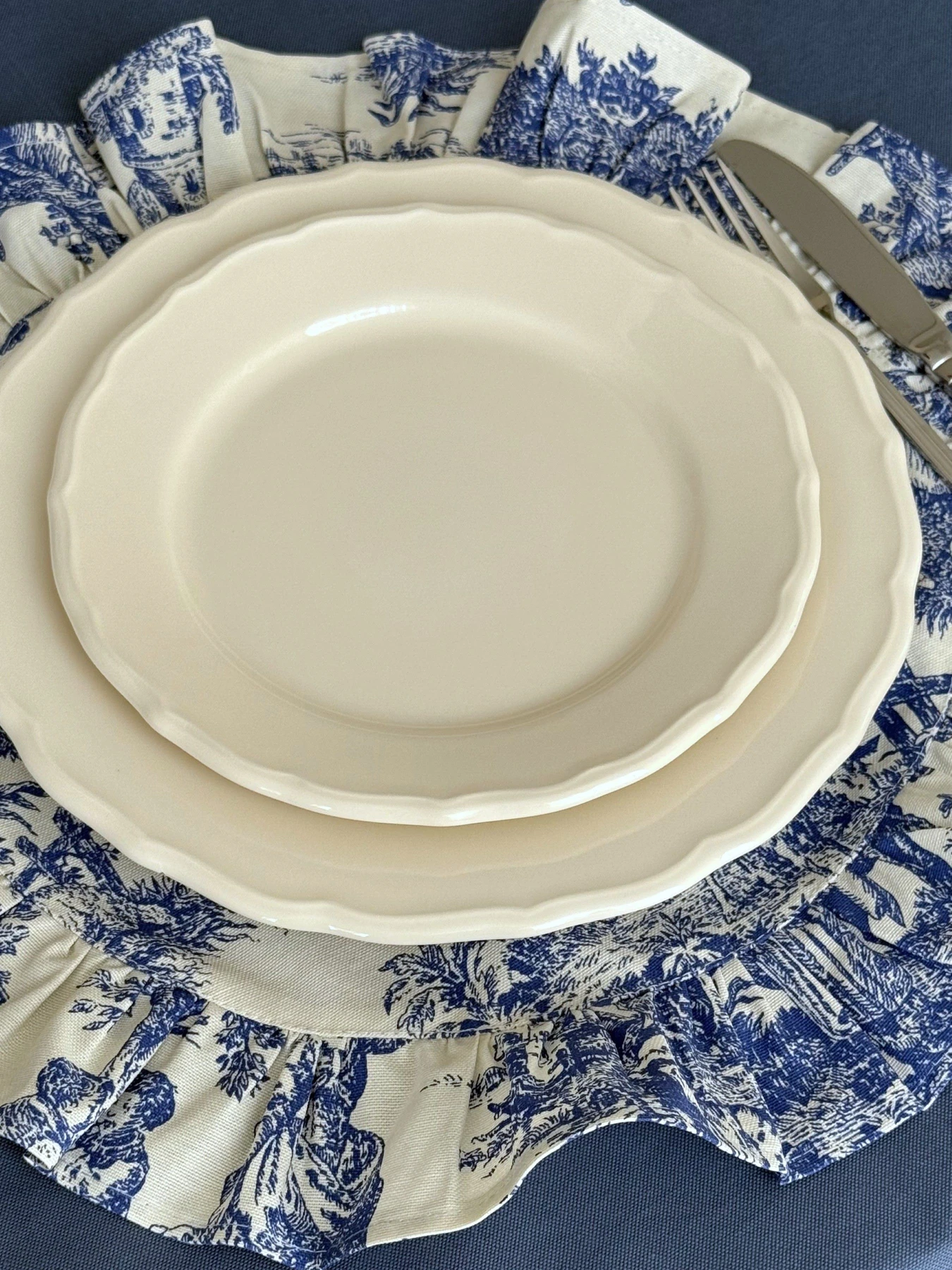 Салфетка сервировочная с рюшами Italiano Blue водотталкивающая Ecotton модель 25325 Салфетка сервировочная с рюшами Italiano Blue водотталкивающая Ecotton модель 25325 Фото