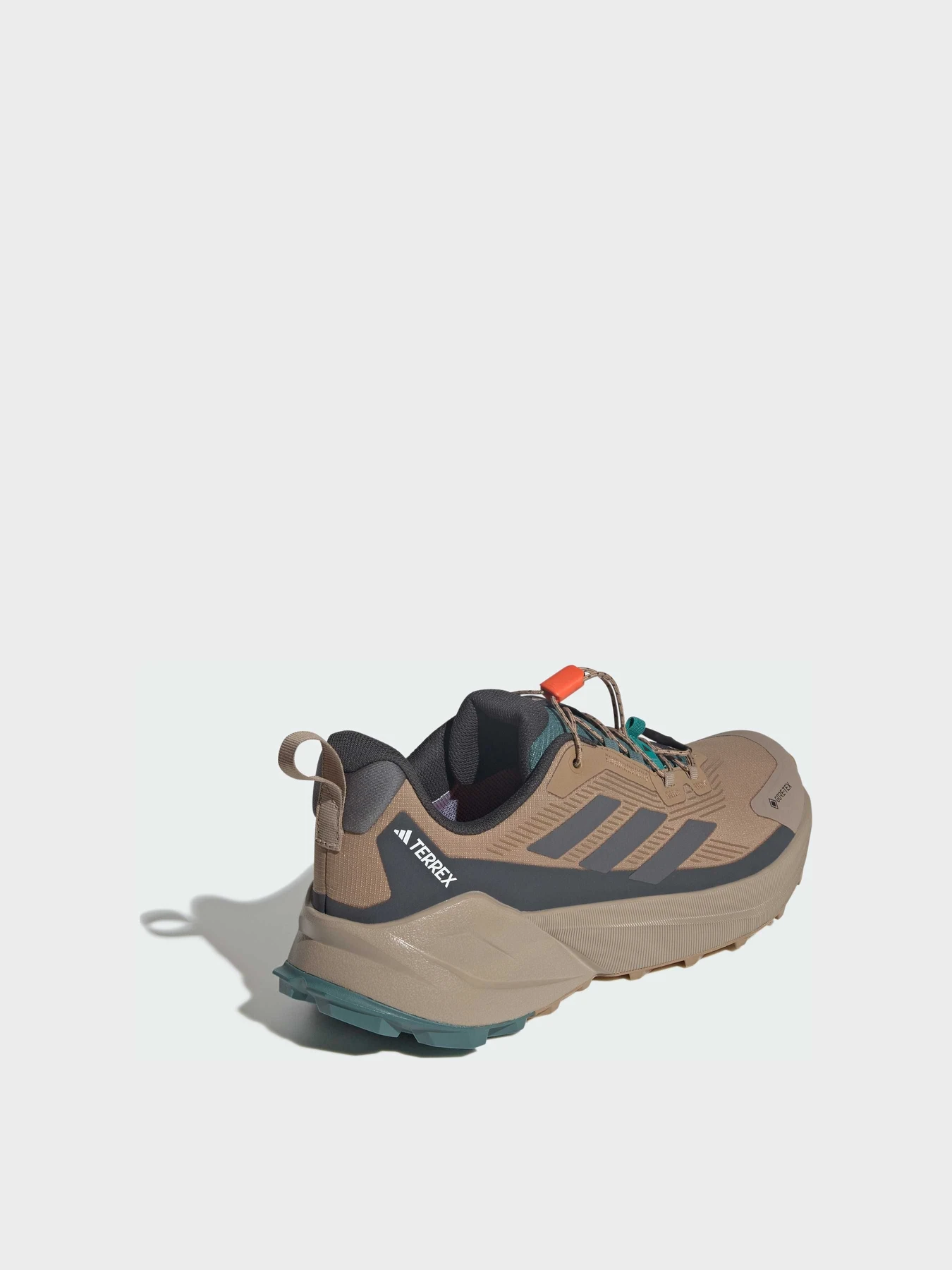 Кроссовки Adidas модель JQ9942 Кроссовки Adidas модель JQ9942 Фото