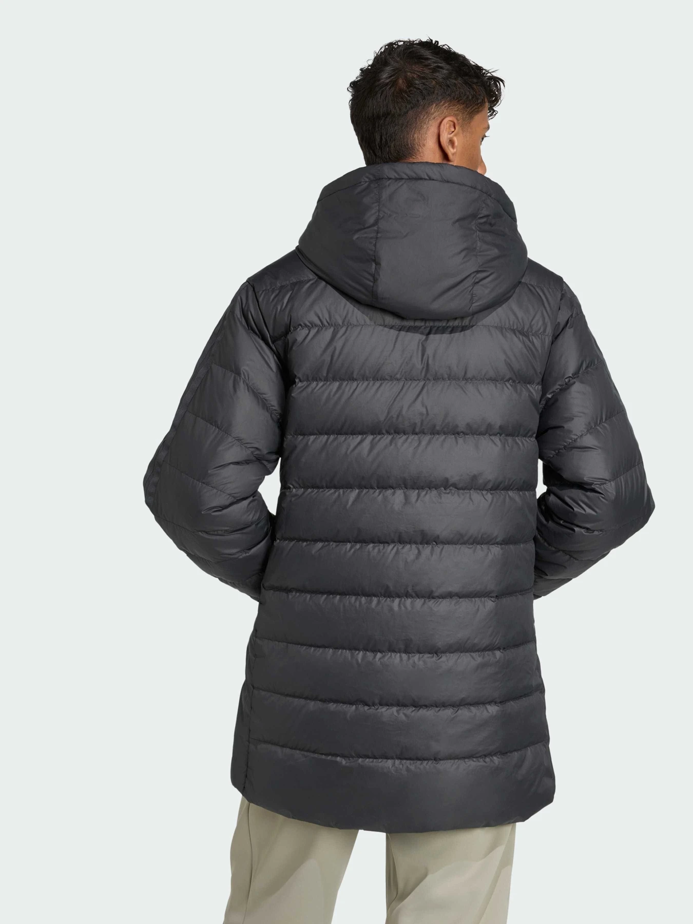 Куртки та дублянки Adidas модель JM4061 Фото