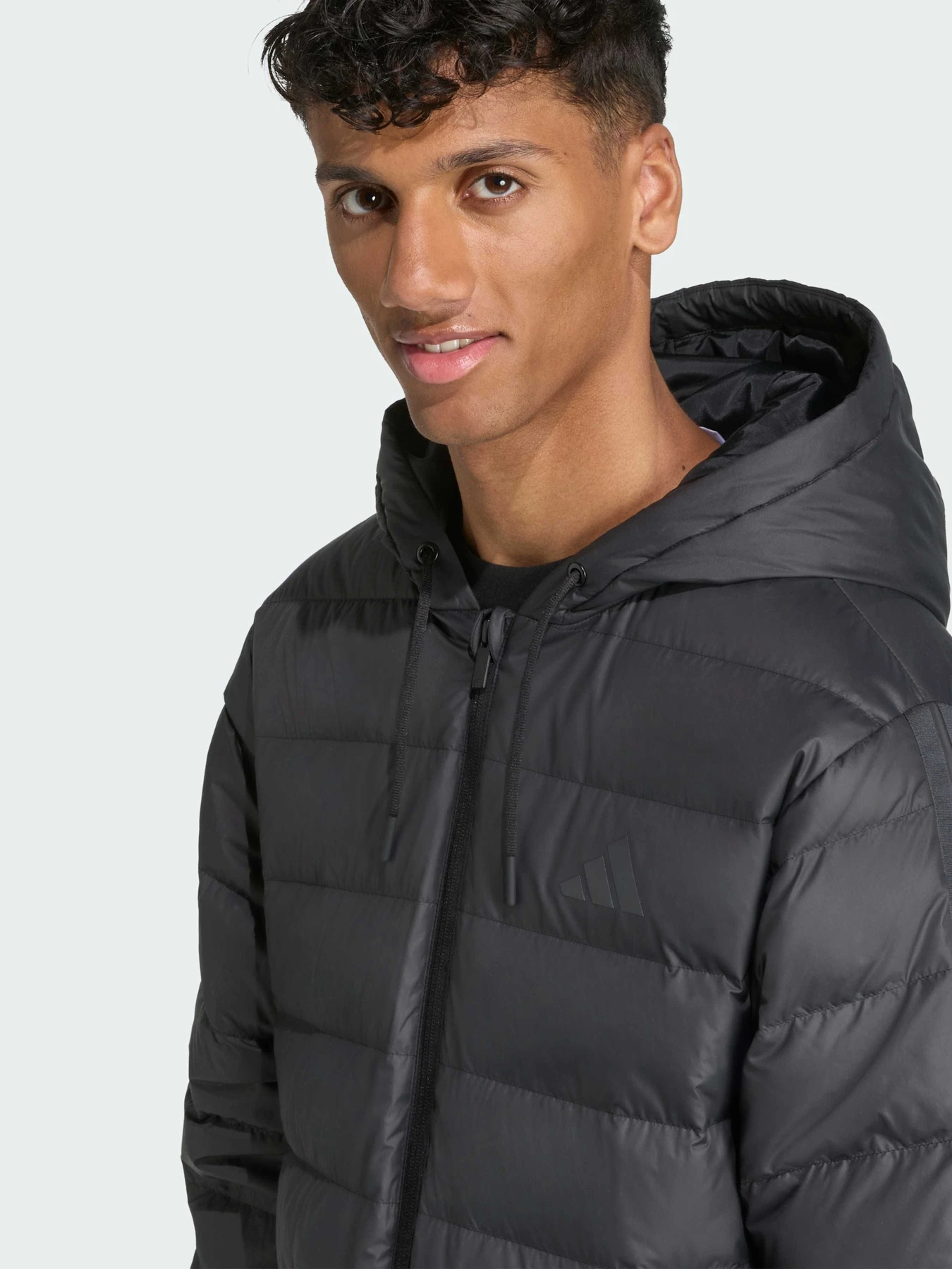 Куртки та дублянки Adidas модель JM4061 Фото
