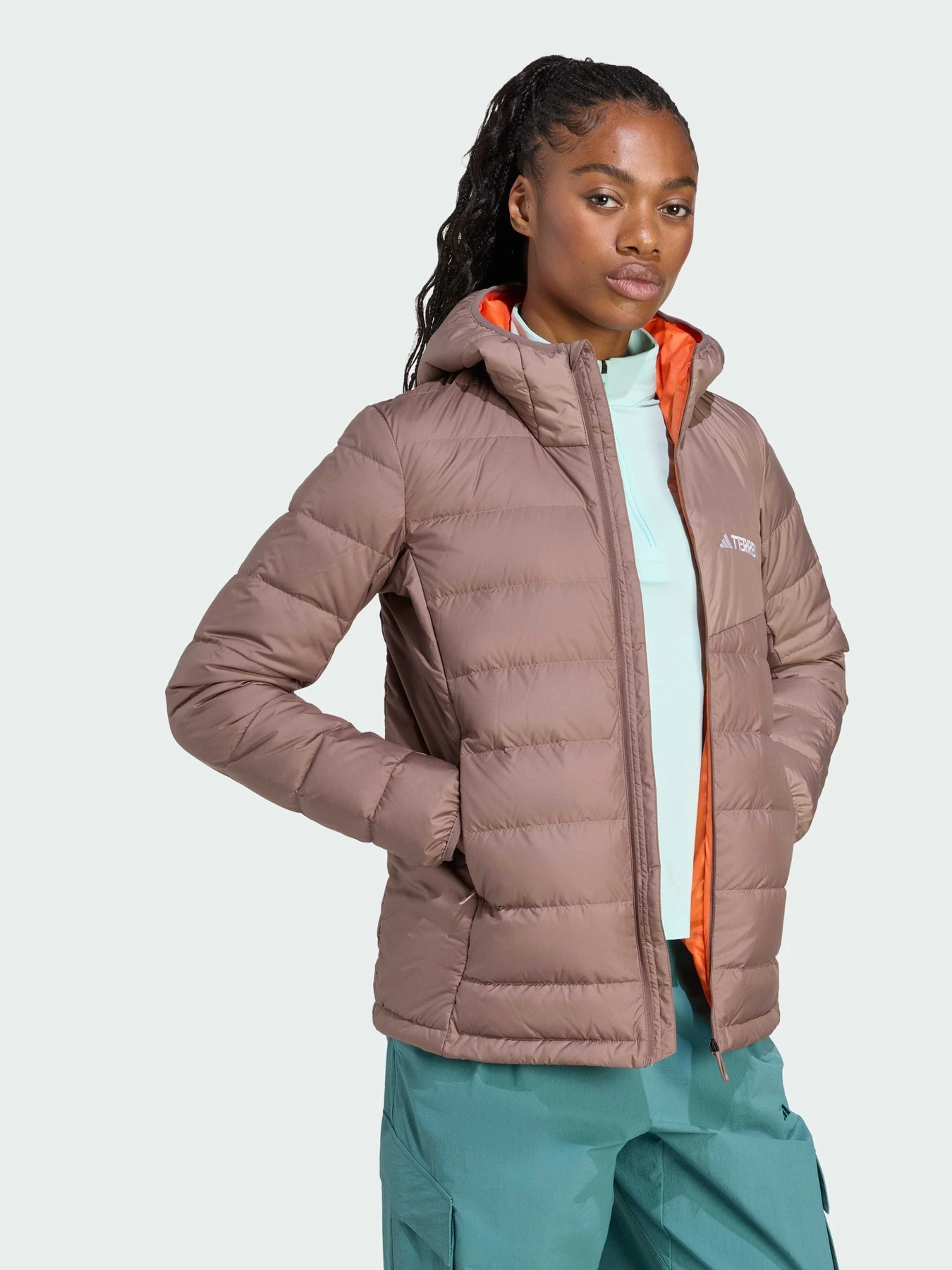 Куртки та дублянки Adidas модель JZ9992 Фото