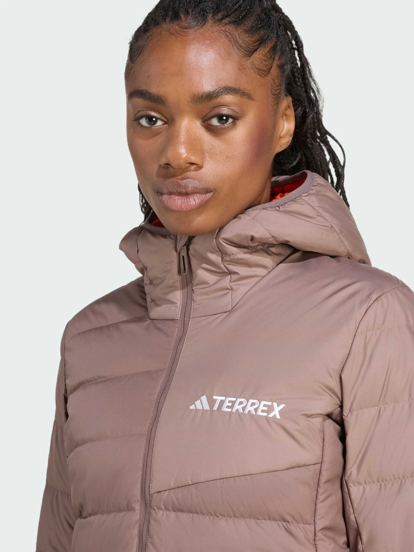 Куртки та дублянки Adidas модель JZ9992 Фото