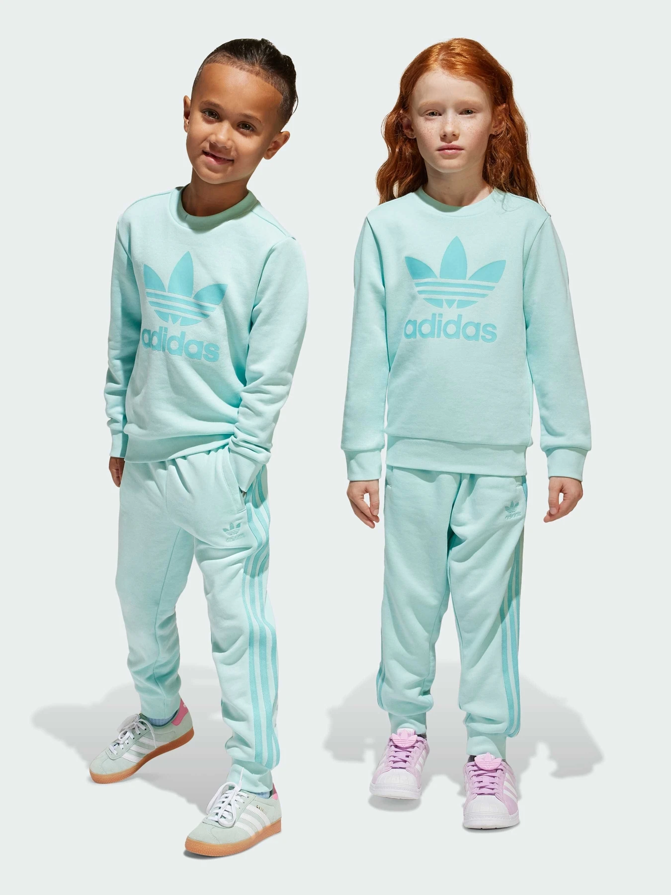 Костюмы Adidas Adicolor модель JC6609 Костюмы Adidas Adicolor модель JC6609 Фото