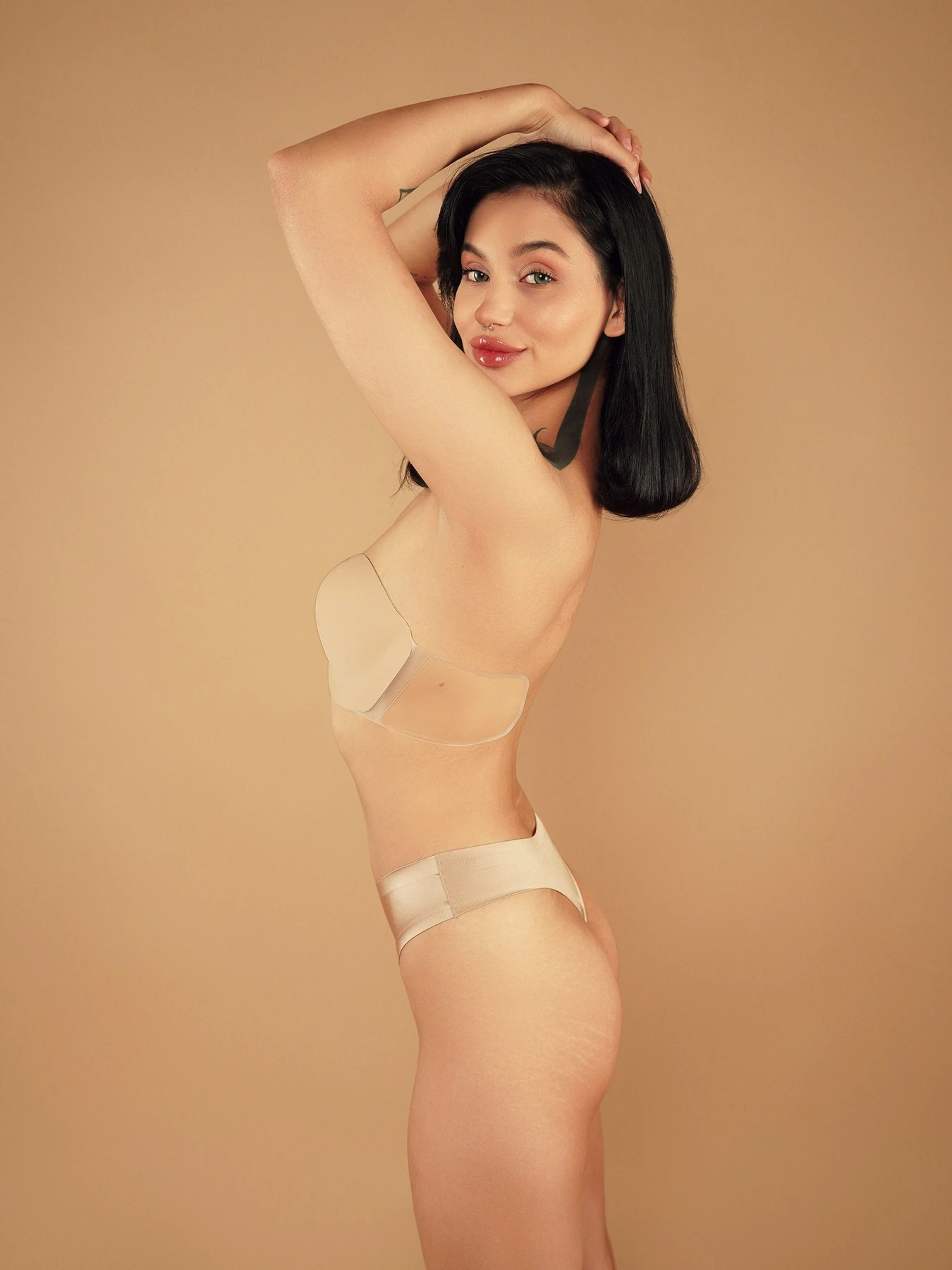 Нижня білизна Brabrabra невидимка модель SLZ99909088_nude Нижня білизна Brabrabra невидимка модель SLZ99909088_nude Фото