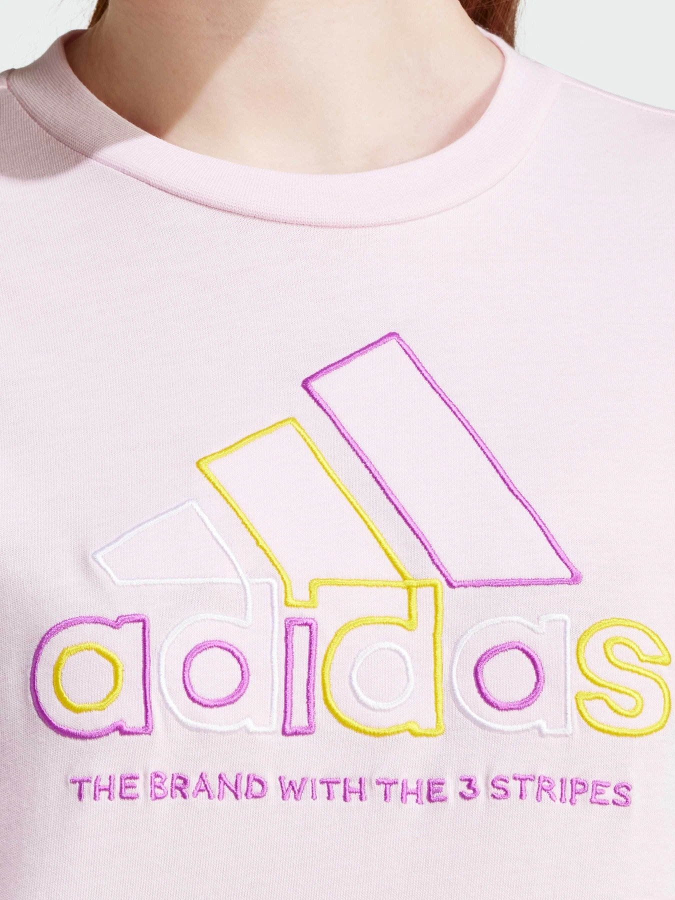 Футболки и поло Adidas модель IY3413 Футболки и поло Adidas модель IY3413 Фото